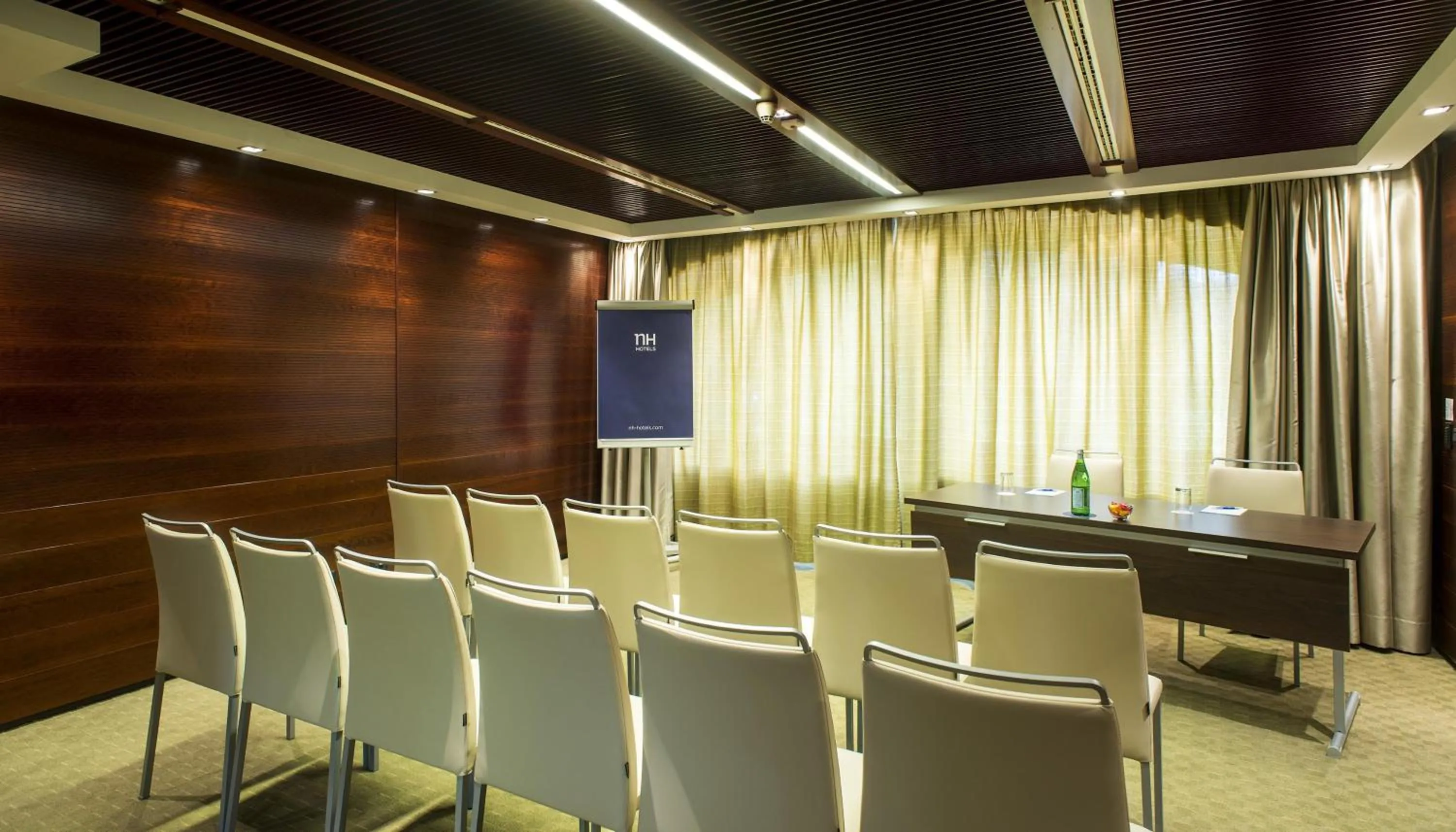 Meeting/conference room in NH Milano 2