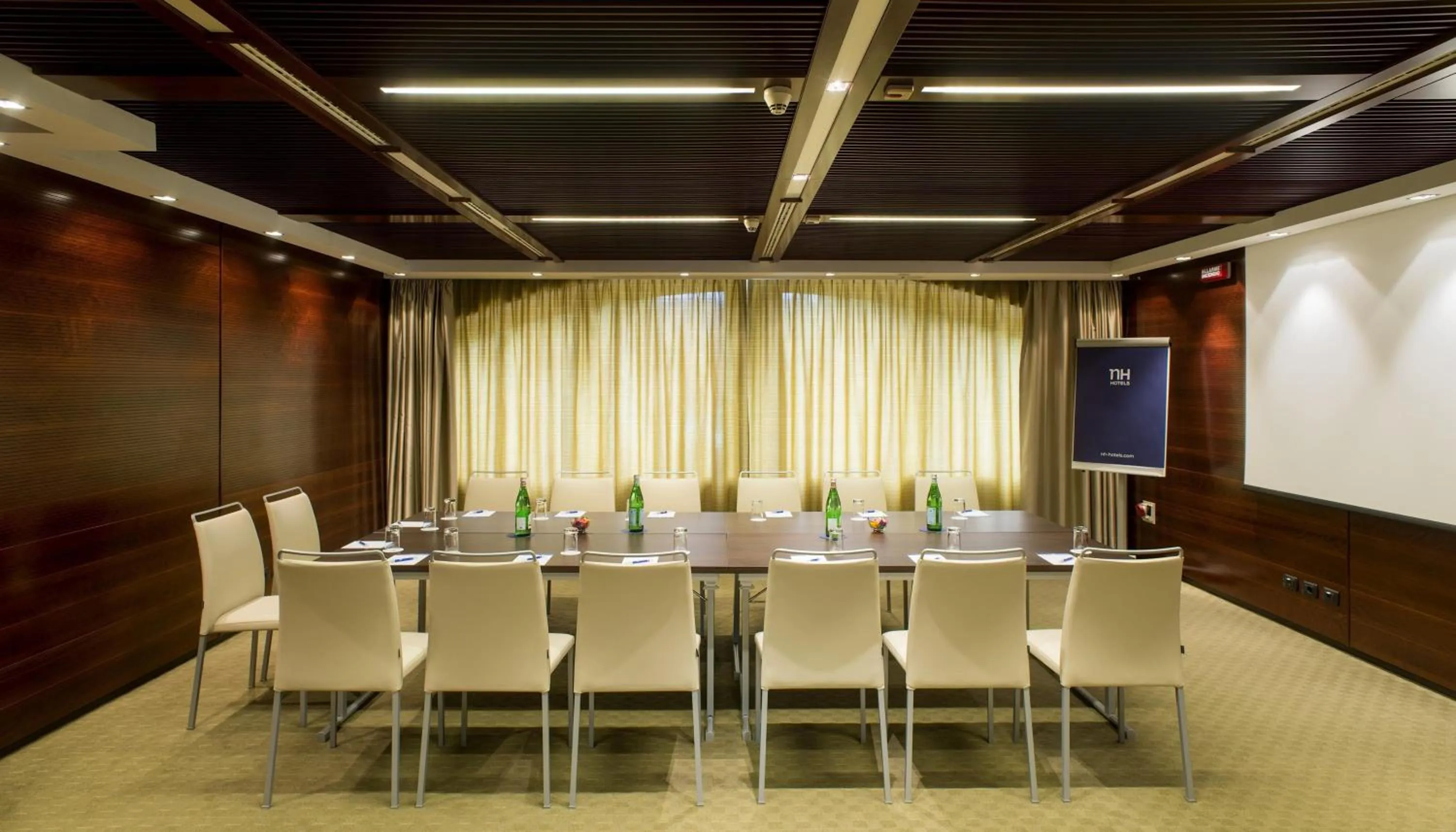 Meeting/conference room in NH Milano 2