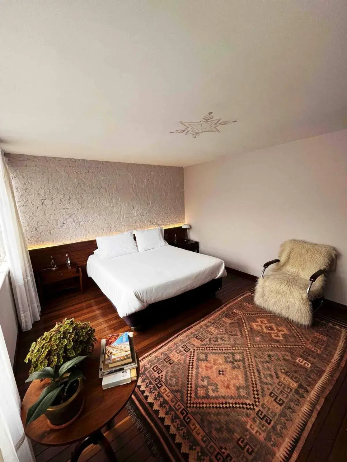 Double Room with Private Bathroom in Casa Lelyte Double Room with Private Bathroom in Casa Lelyte