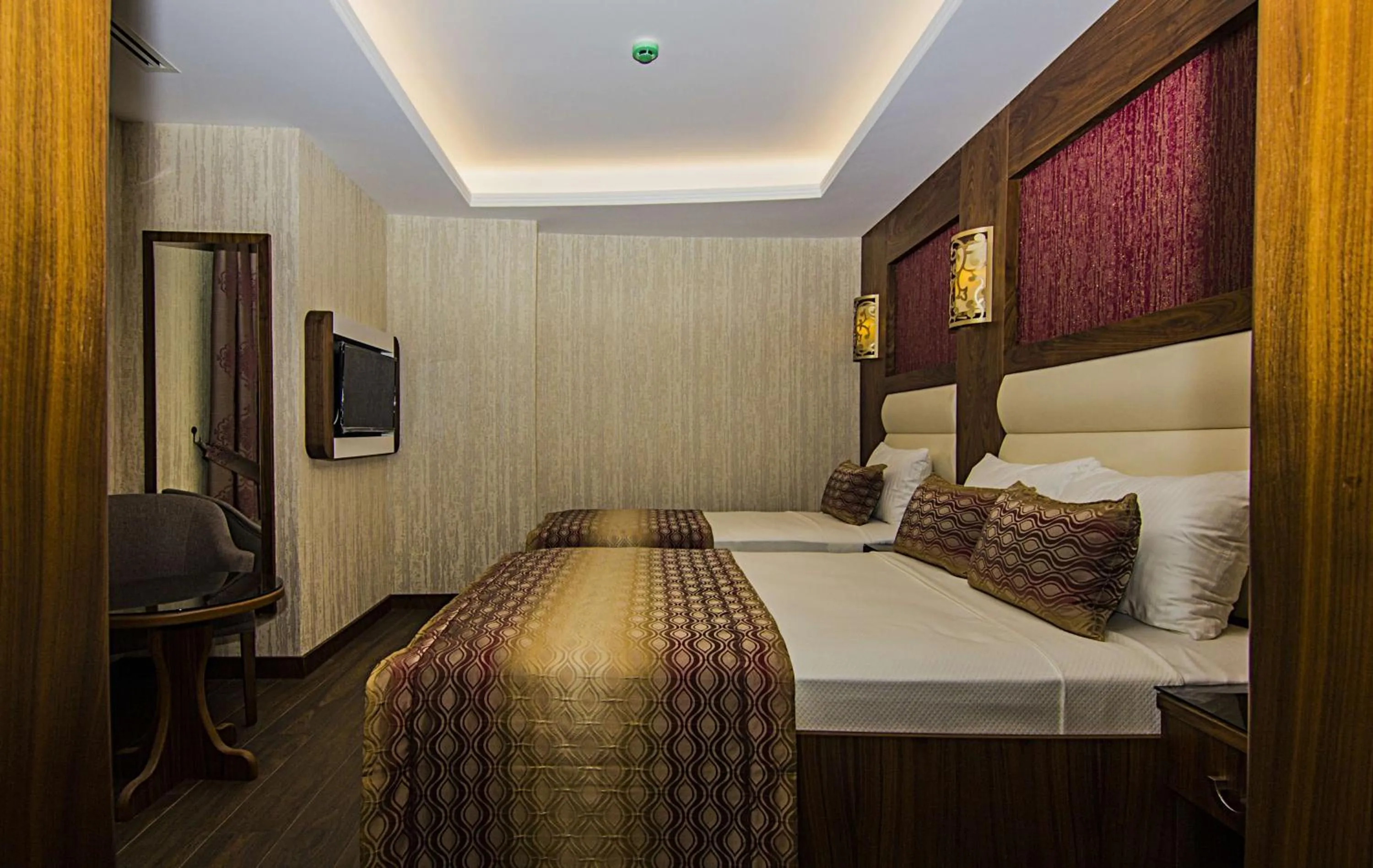 Photo of the whole room, Bed in İstanbul Vertu Hotel