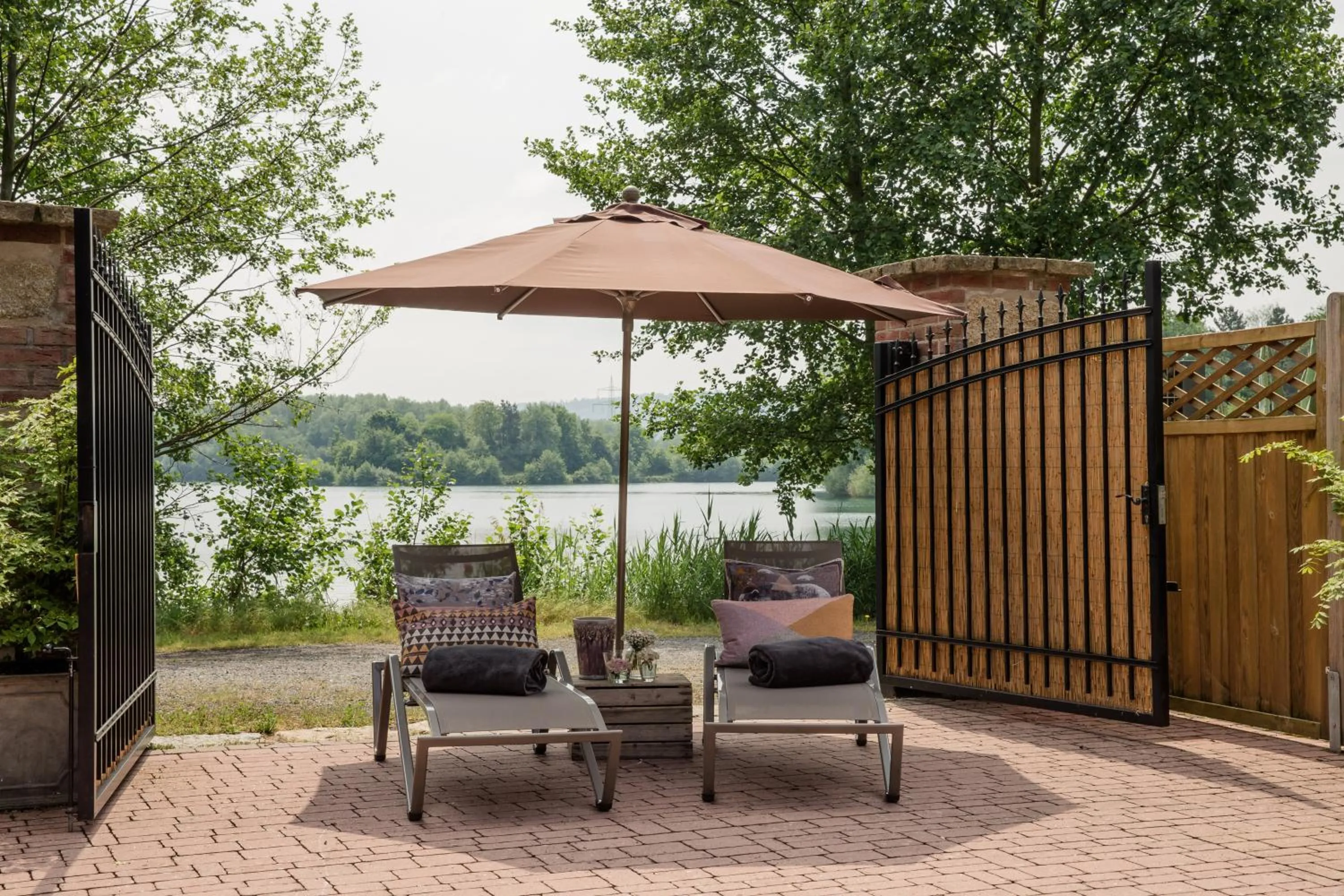 Seating area in Seehotel Niedernberg - Das Dorf am See