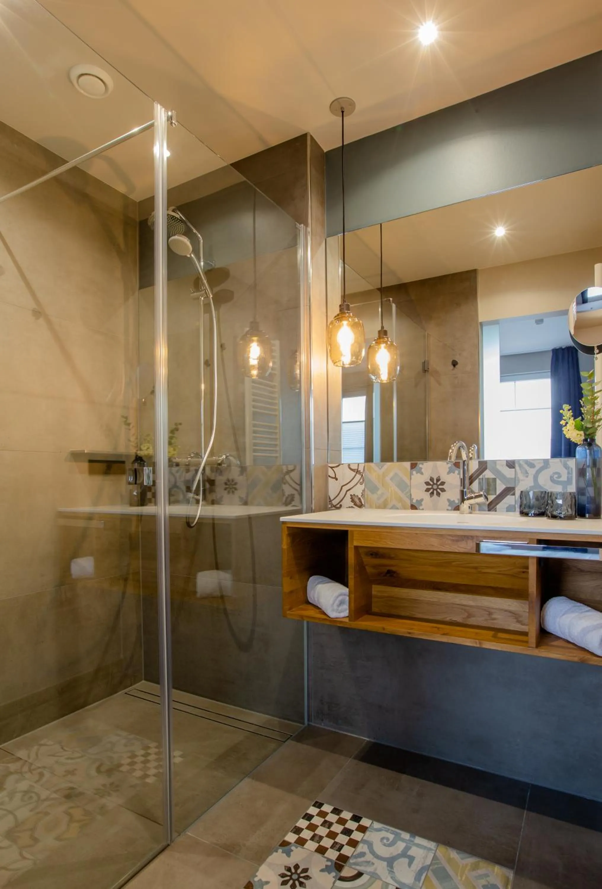 Shower in Seehotel Niedernberg - Das Dorf am See