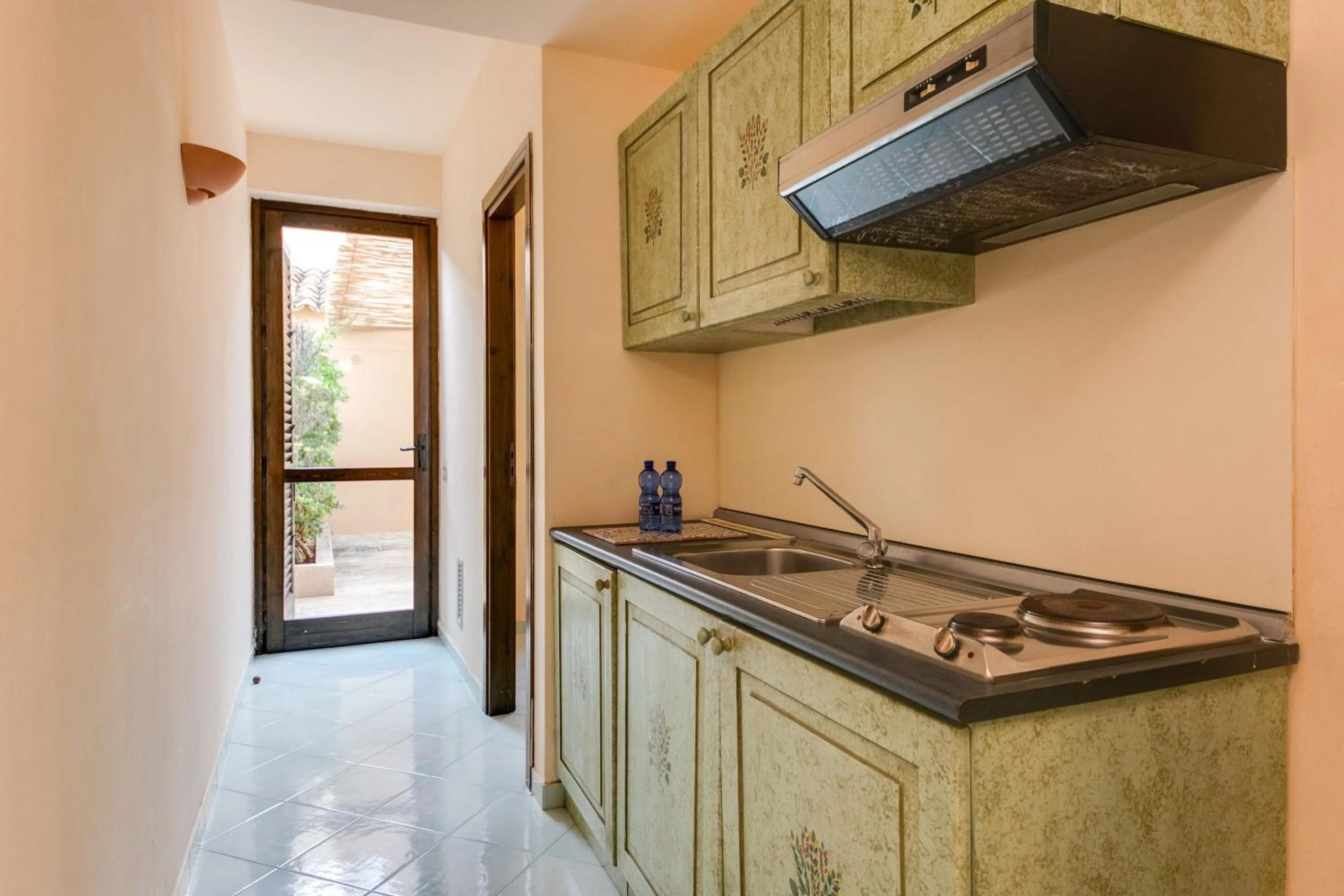 Kitchen or kitchenette in Phi Hotel La Tonnara di Bonagia