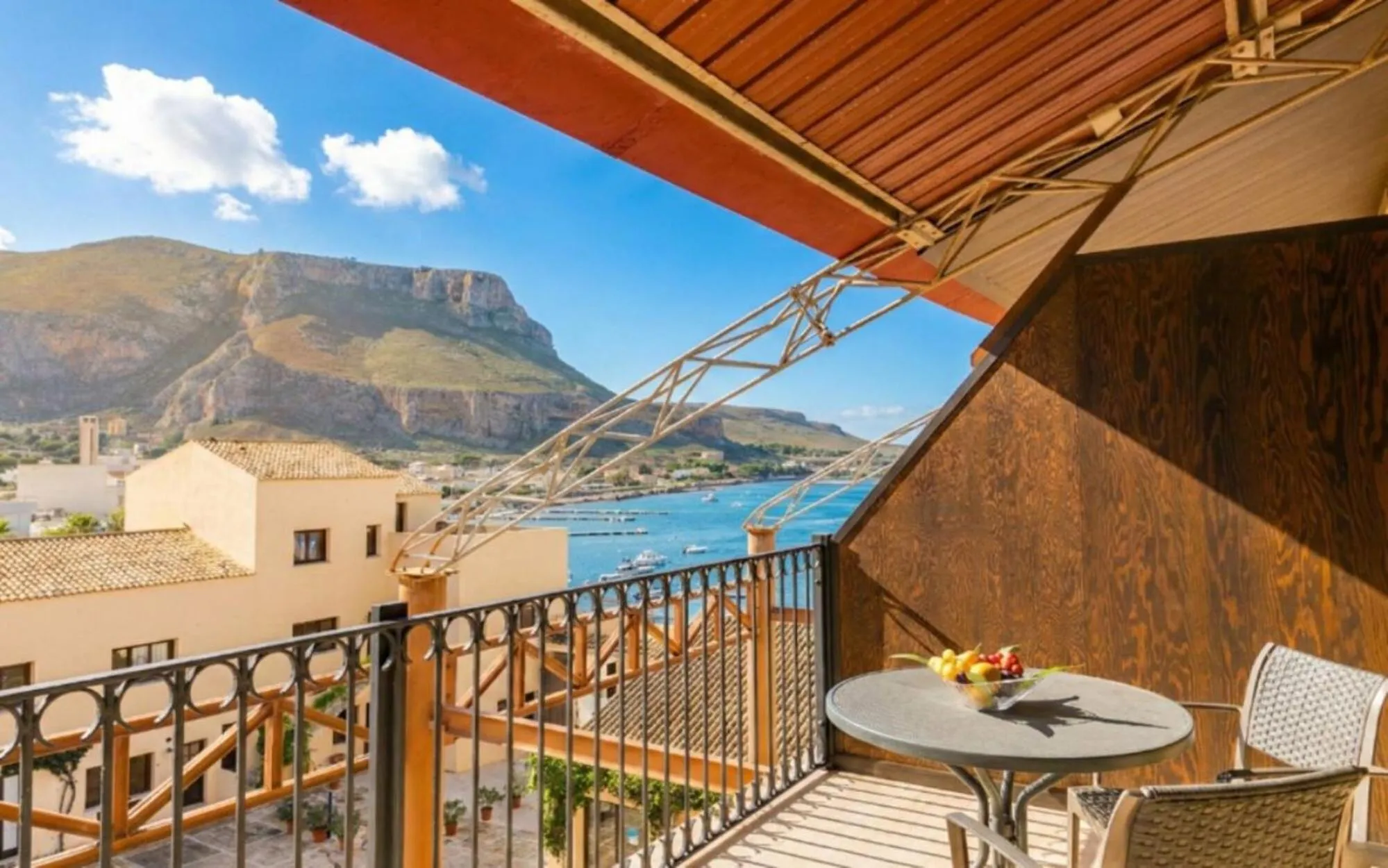 Natural landscape in Phi Hotel La Tonnara di Bonagia