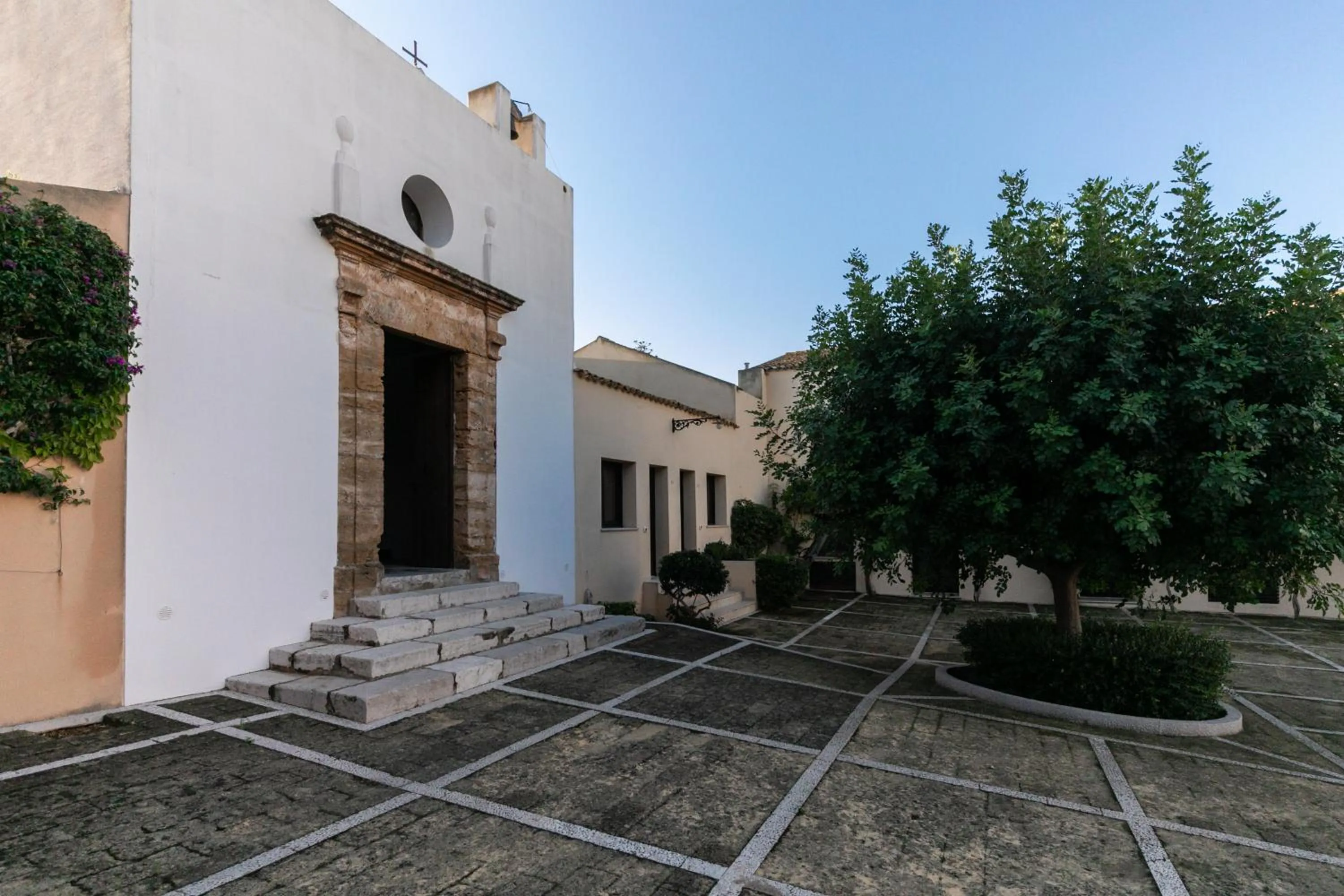 Property building in Phi Hotel La Tonnara di Bonagia