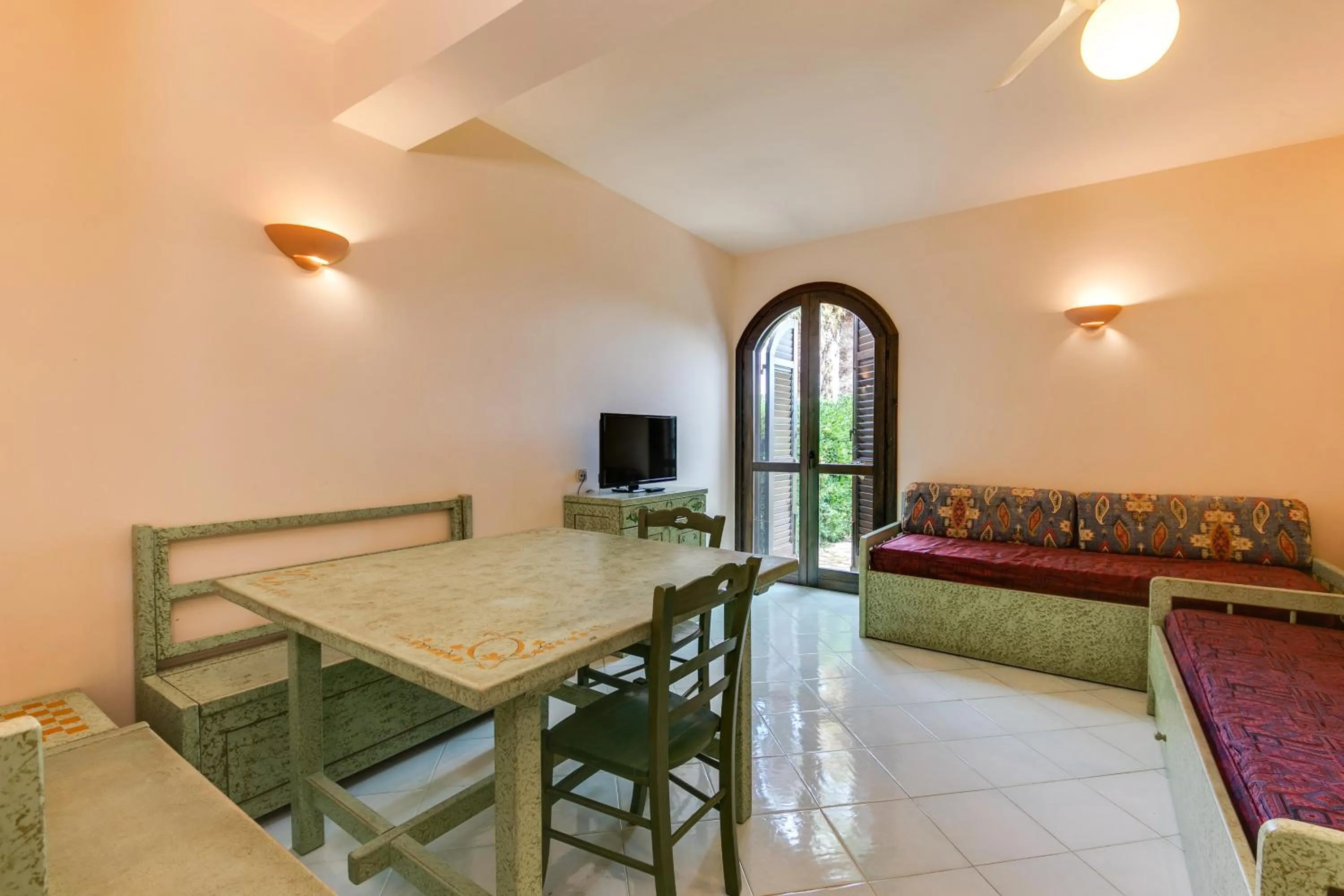 Communal lounge/ TV room in Phi Hotel La Tonnara di Bonagia