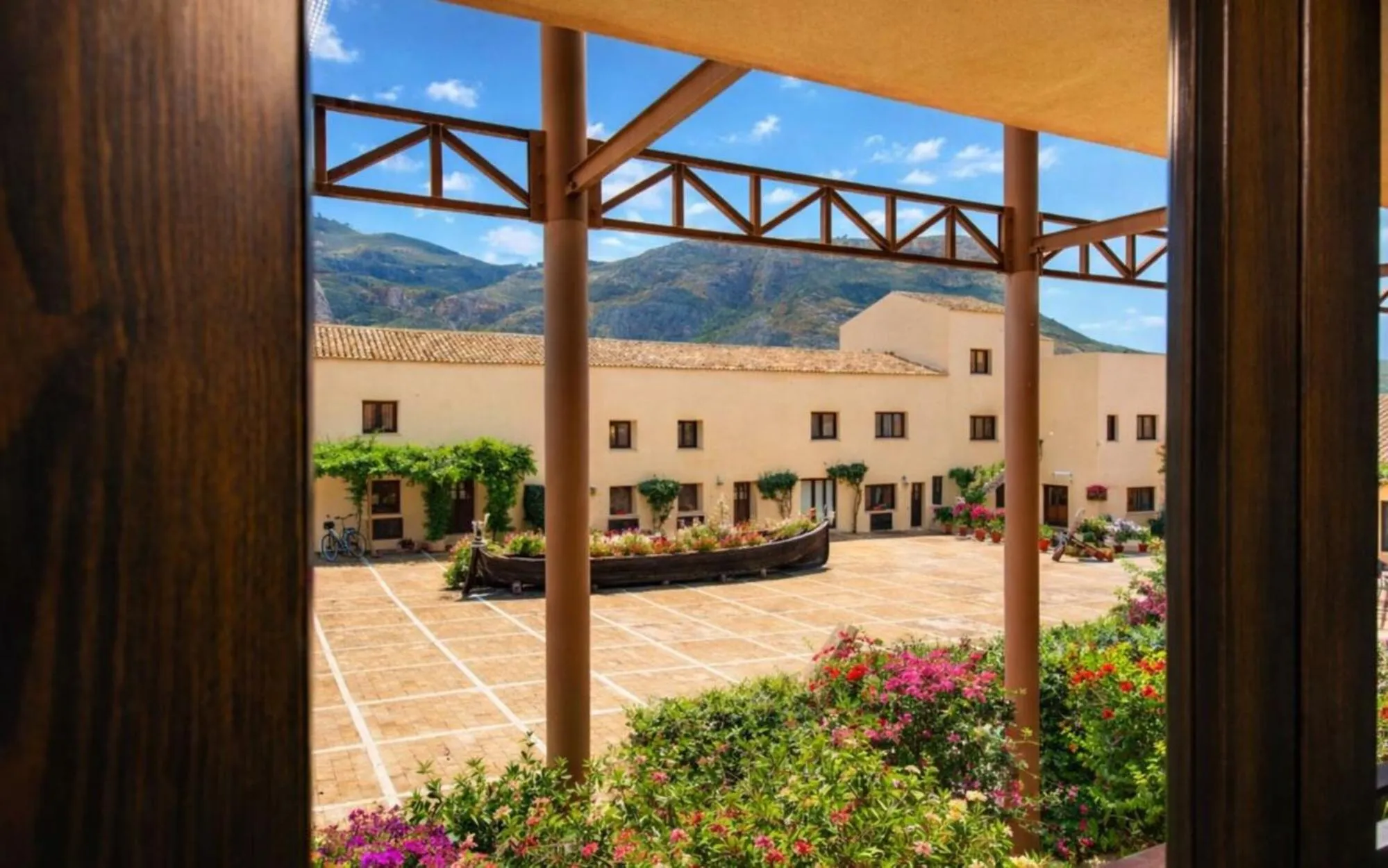 Property building in Phi Hotel La Tonnara di Bonagia