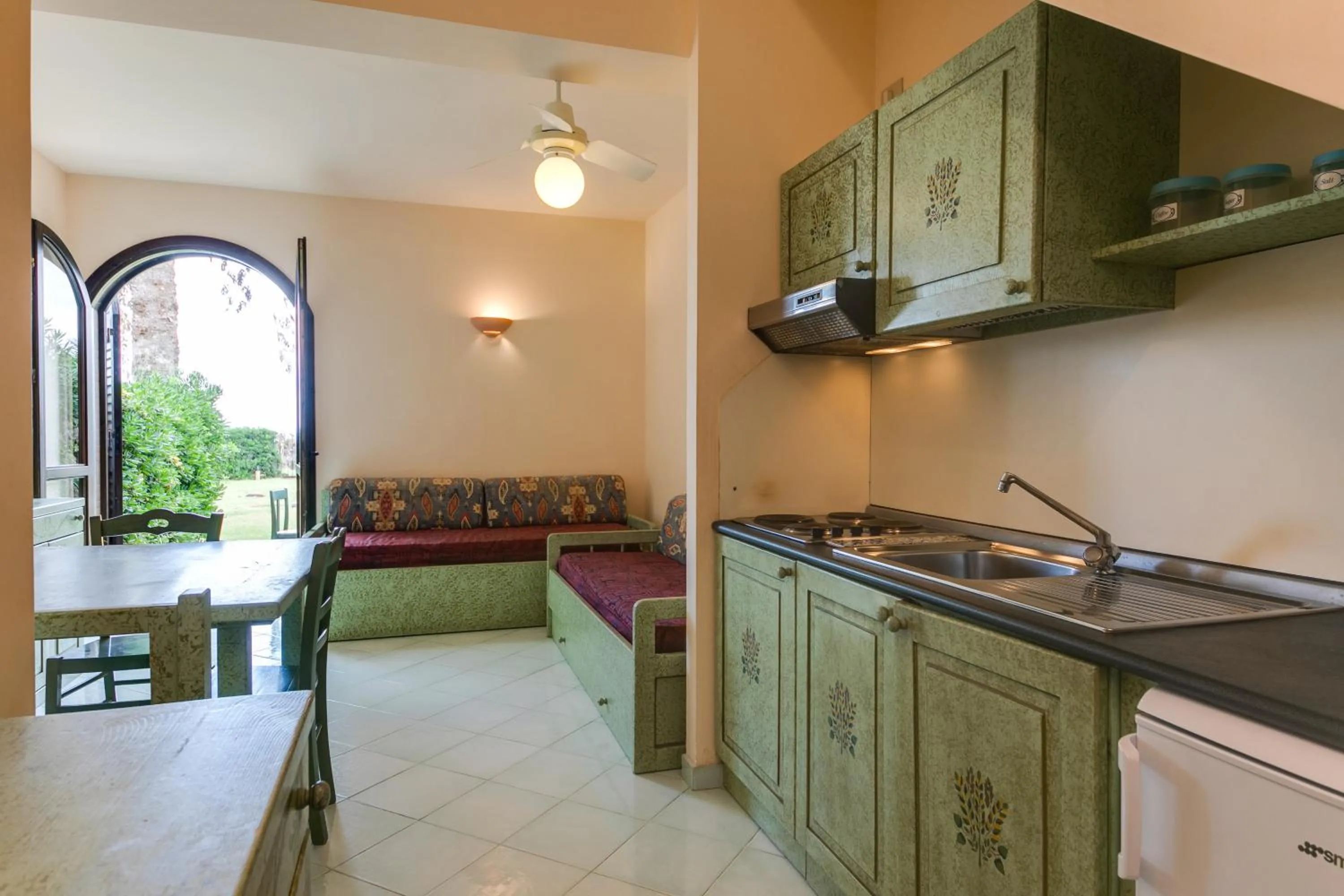 Kitchen or kitchenette in Phi Hotel La Tonnara di Bonagia