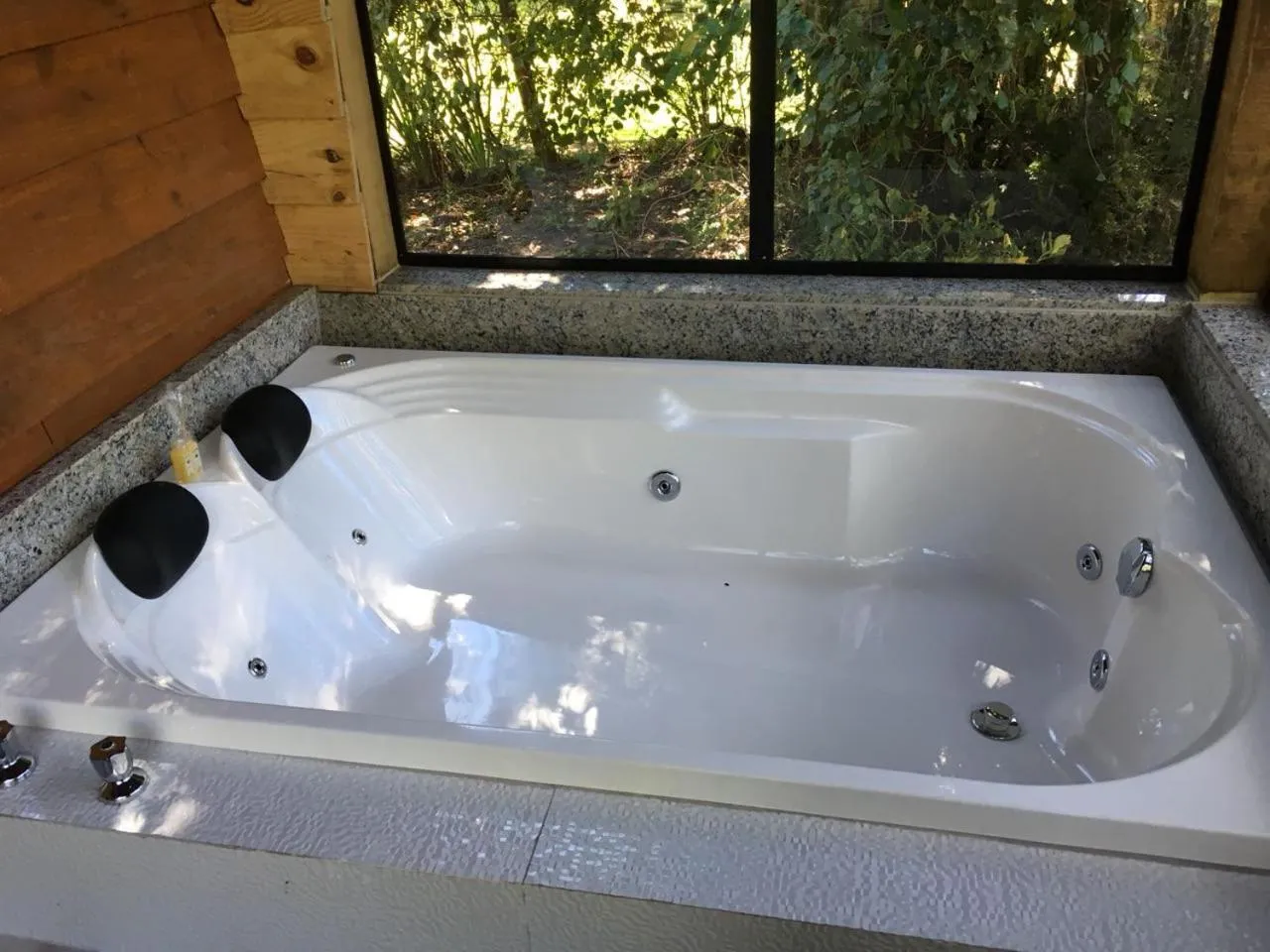 Hot Tub in Resort Magnifico