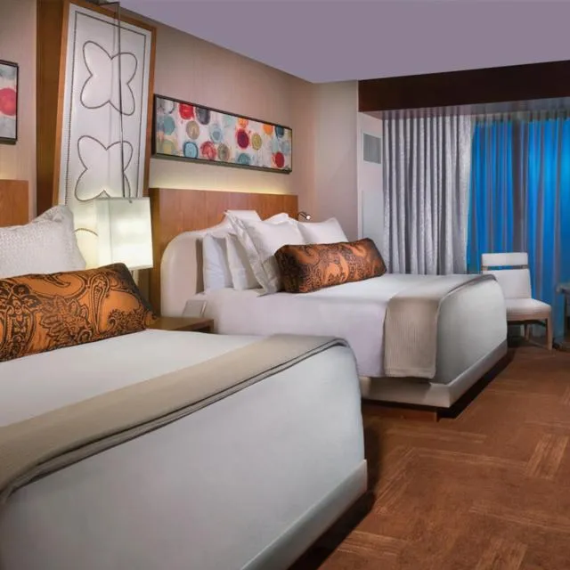 Bedroom, Bed in Del Lago Resort & Casino
