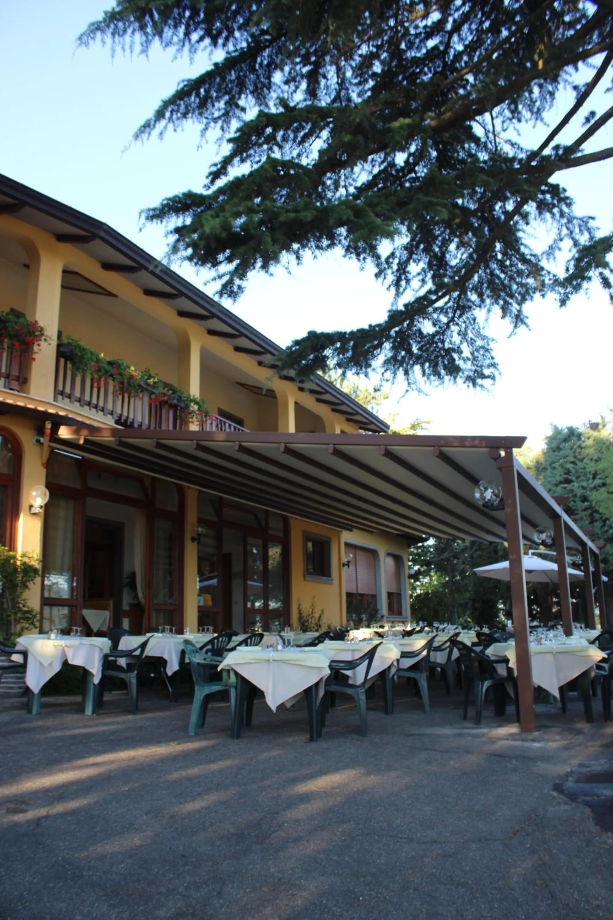 Restaurant/places to eat in Albergo Filietto