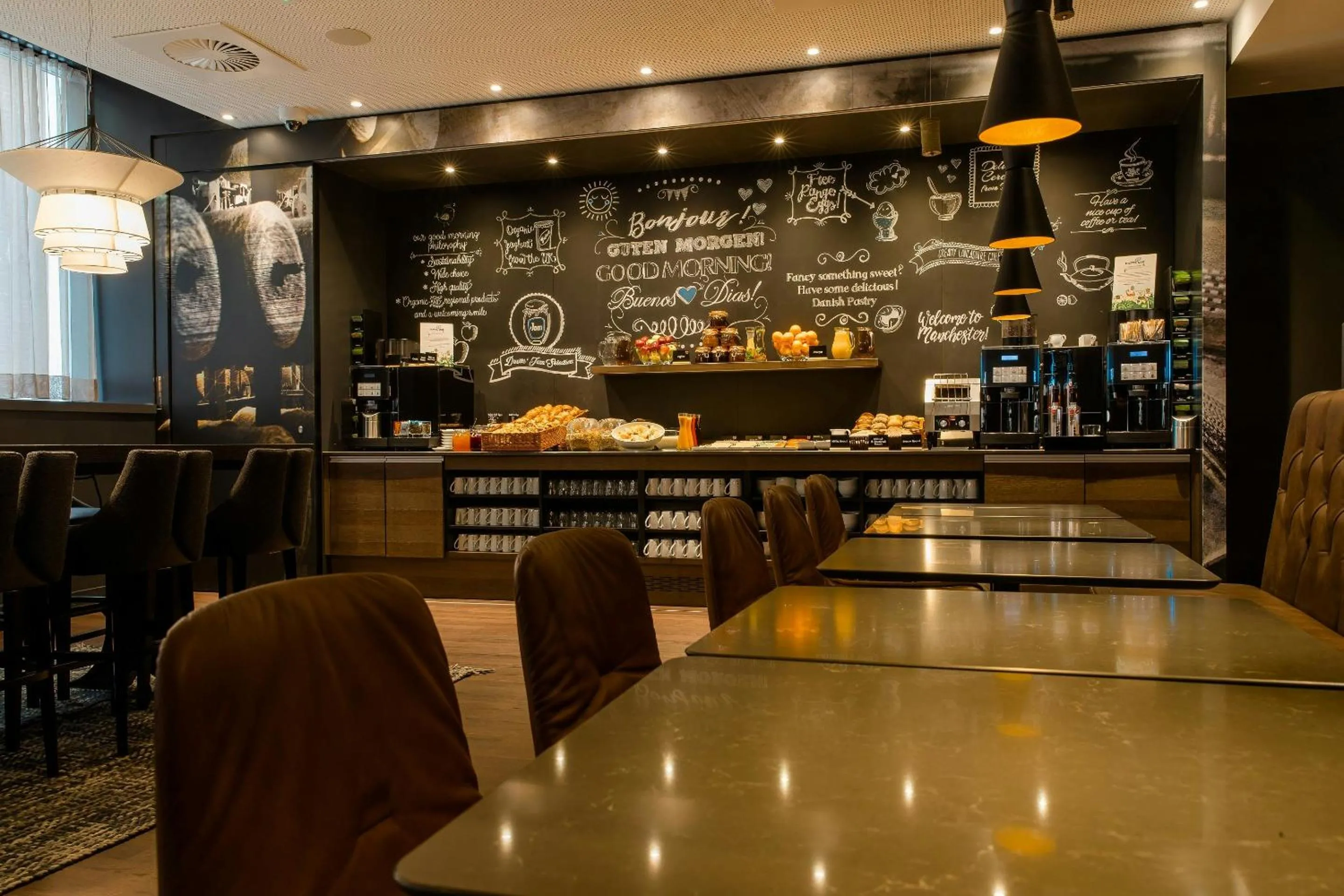 Buffet breakfast in Motel One Manchester-Royal Exchange