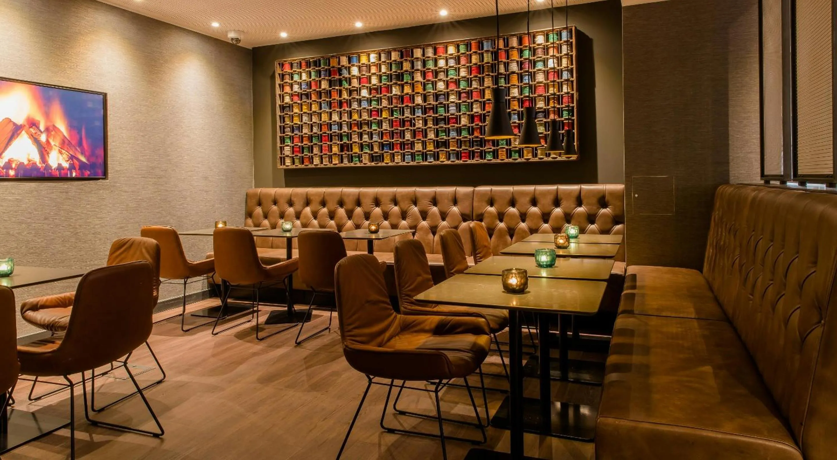 Lounge or bar in Motel One Manchester-Royal Exchange