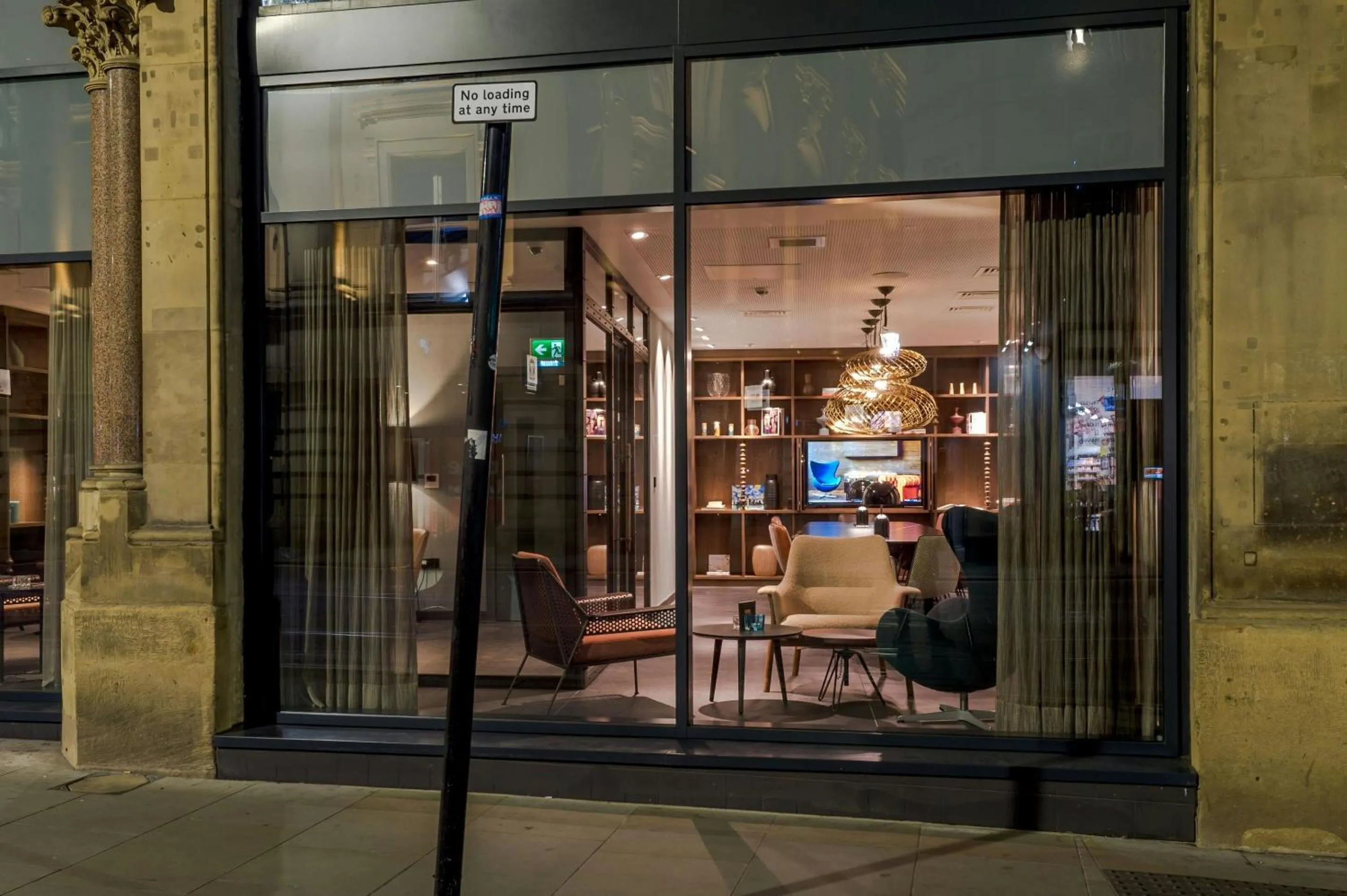 Lounge or bar in Motel One Manchester-Royal Exchange