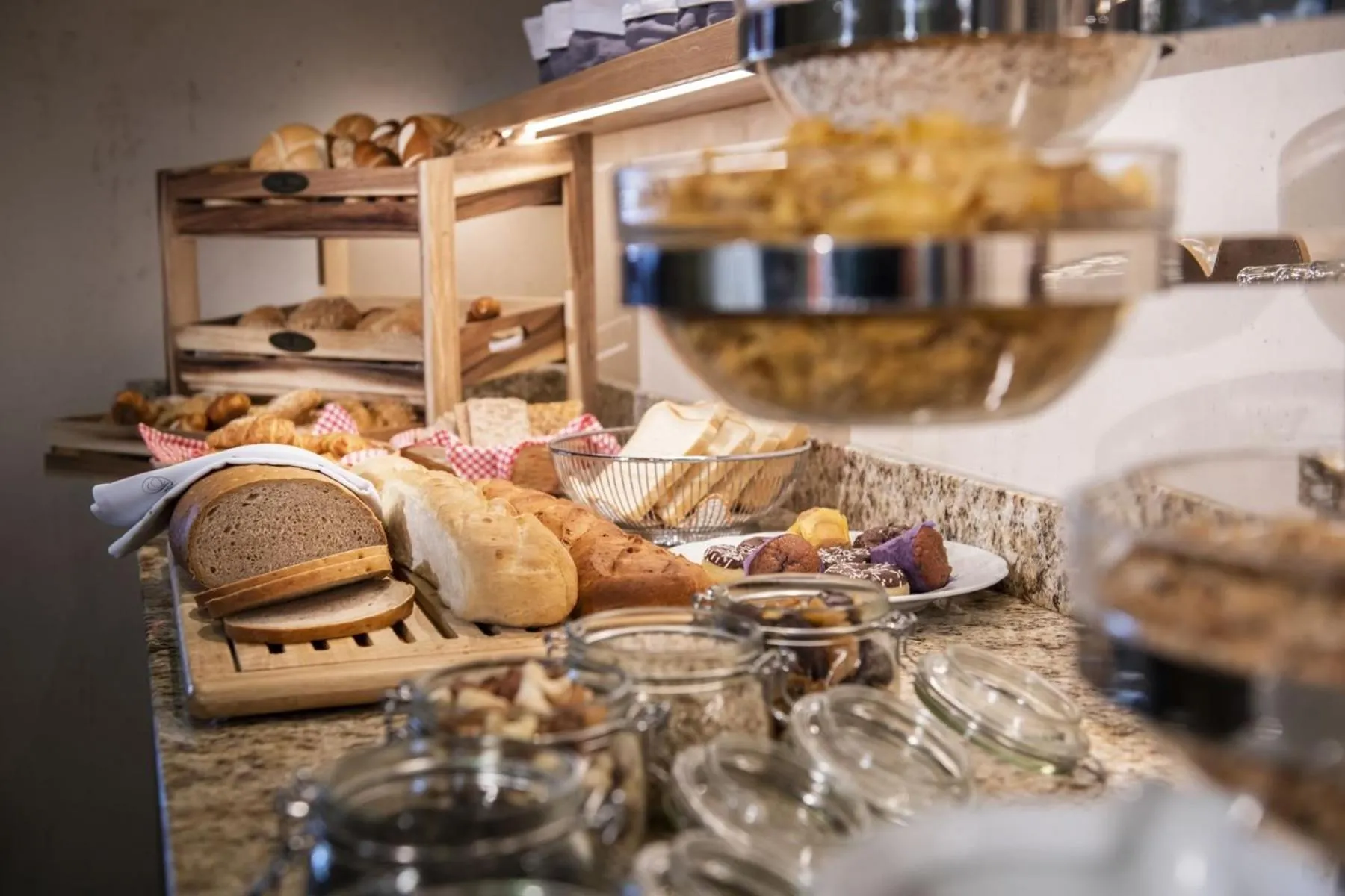 Buffet breakfast in Hotel Neuwirt