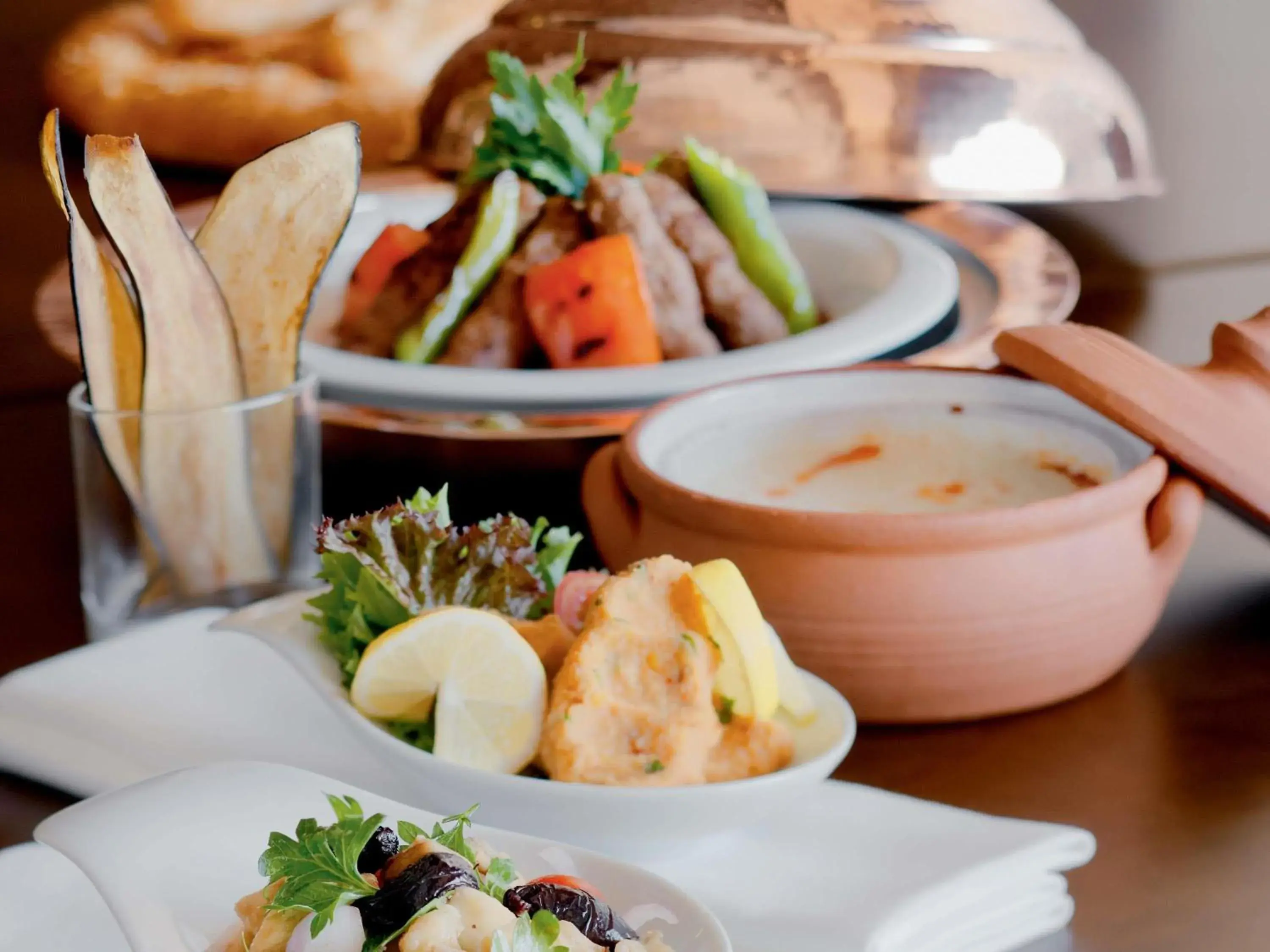 Restaurant/places to eat in Mövenpick Hotel Izmir Restaurant/places to eat in Mövenpick Hotel Izmir