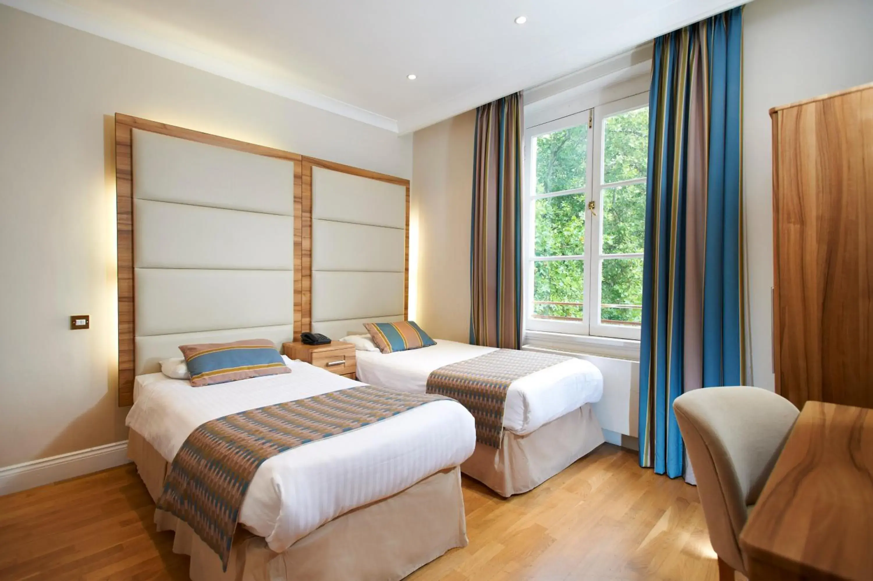 Bed in Royal Eagle Hotel Bed in Royal Eagle Hotel