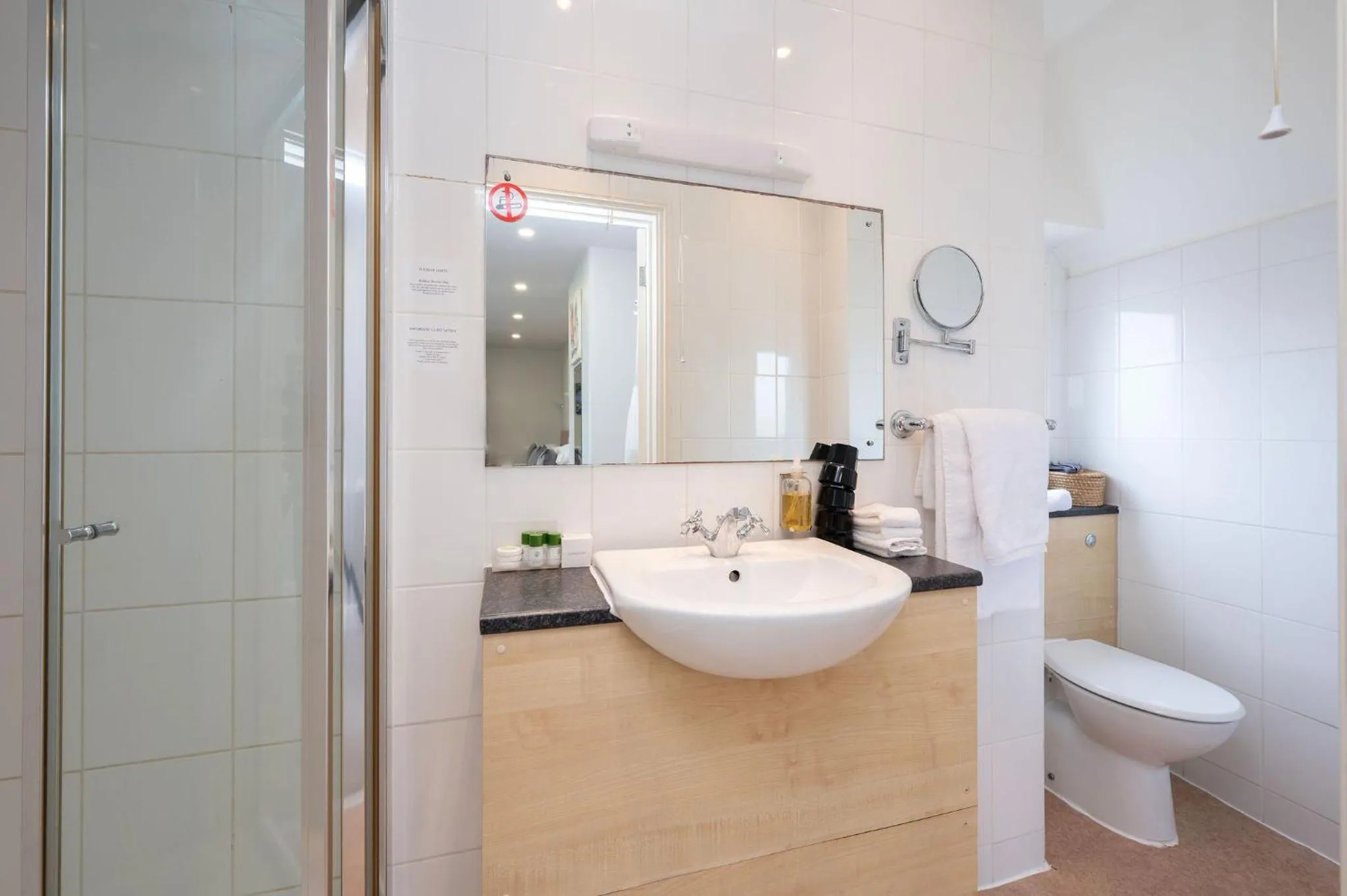 Shower in The Lanes Hotel