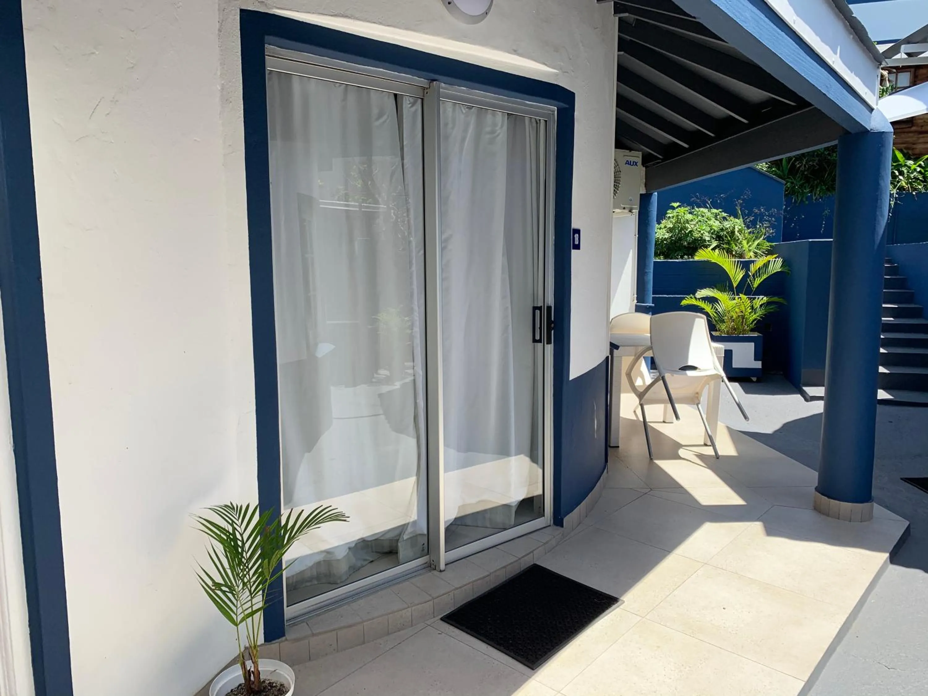 Surf Motel