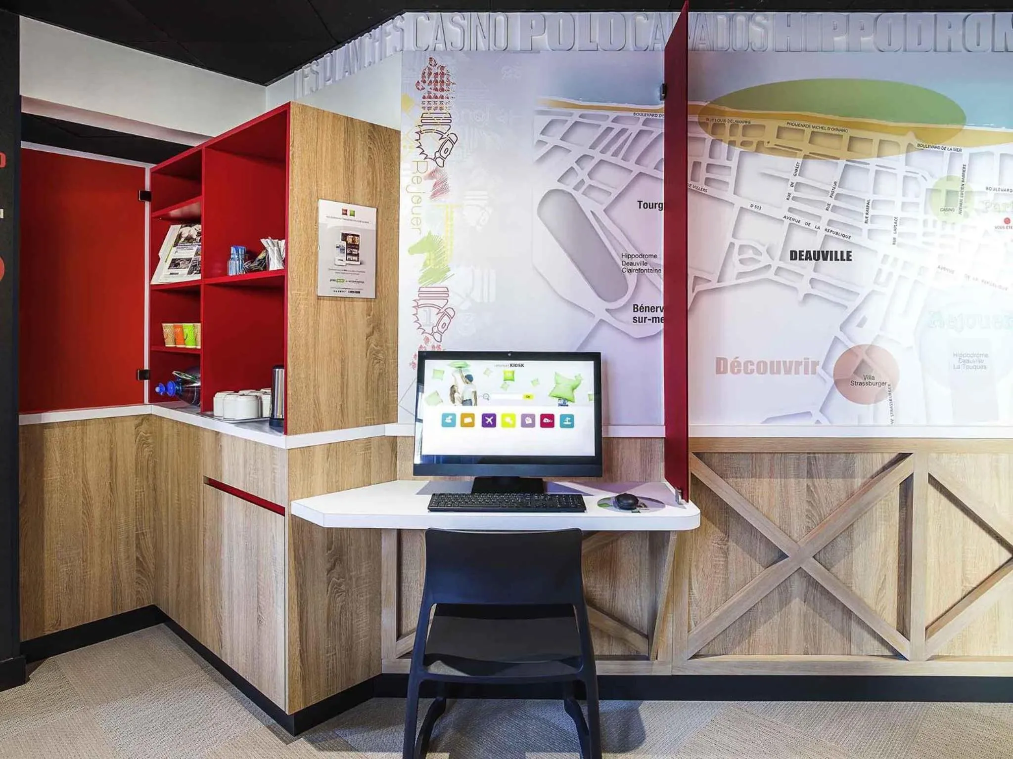 Meeting/conference room in ibis Styles Deauville Centre