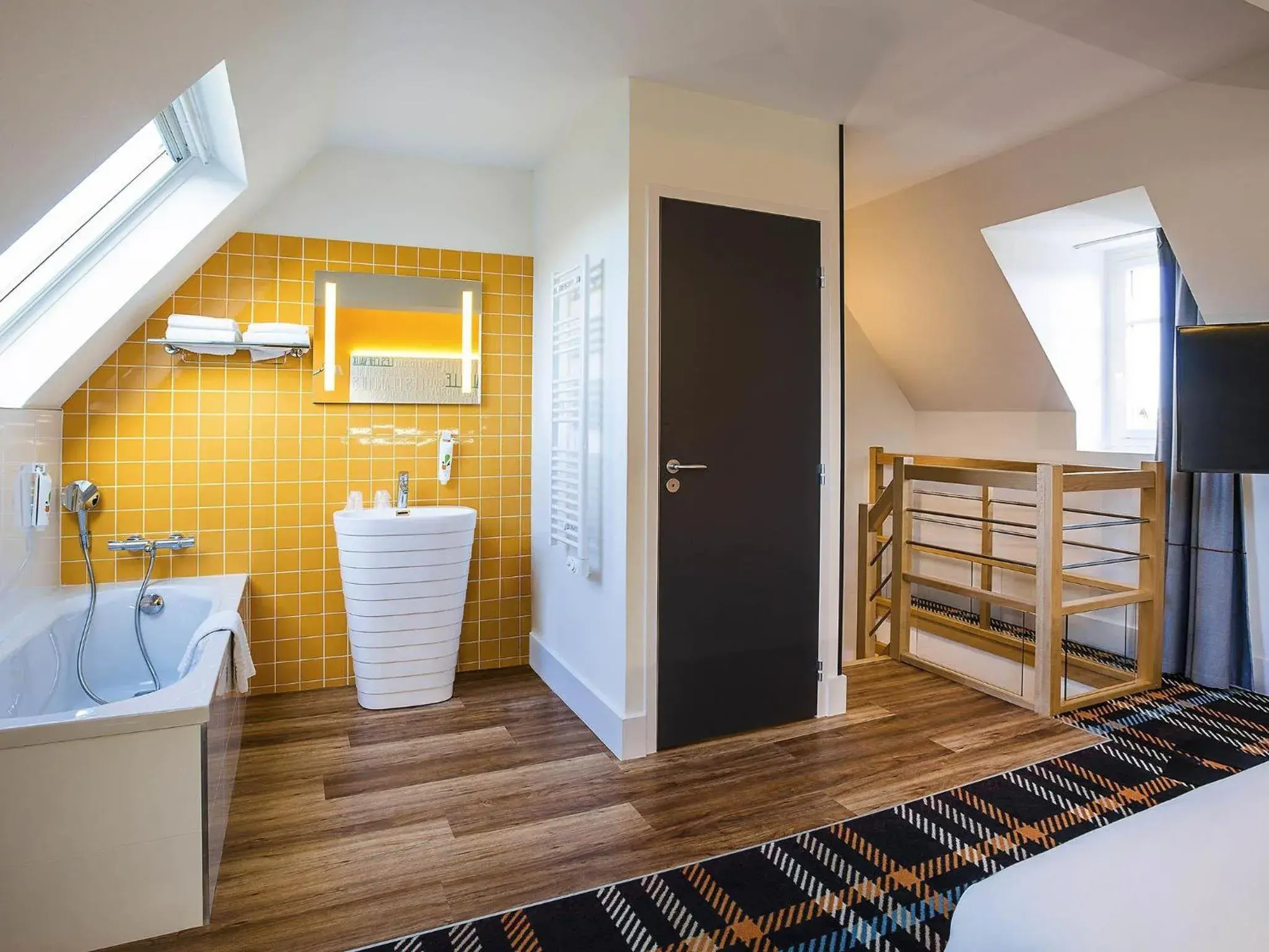 Bedroom, Bed in ibis Styles Deauville Centre Bedroom, Bed in ibis Styles Deauville Centre