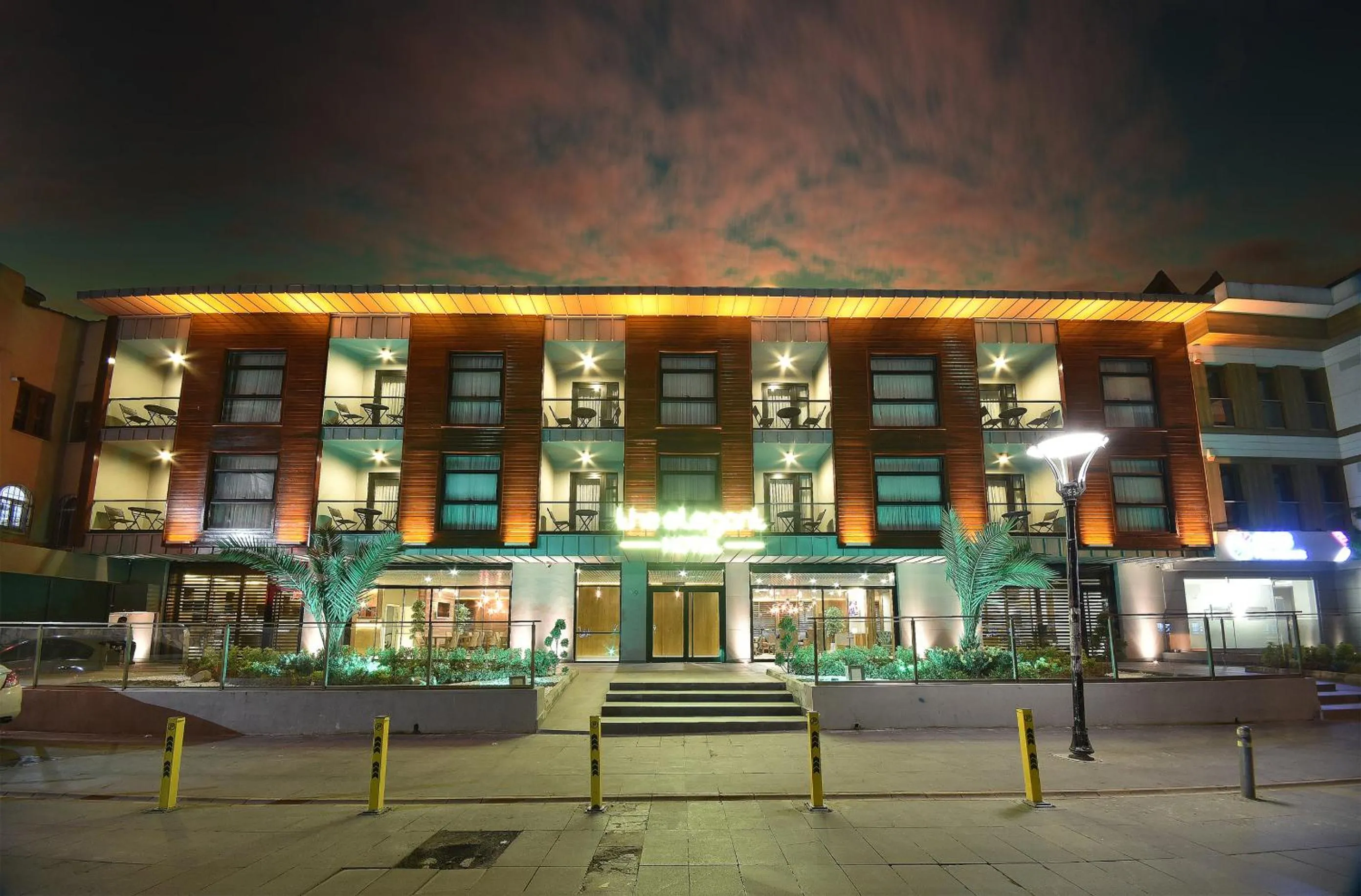 Facade/entrance in The Elegant Hotel