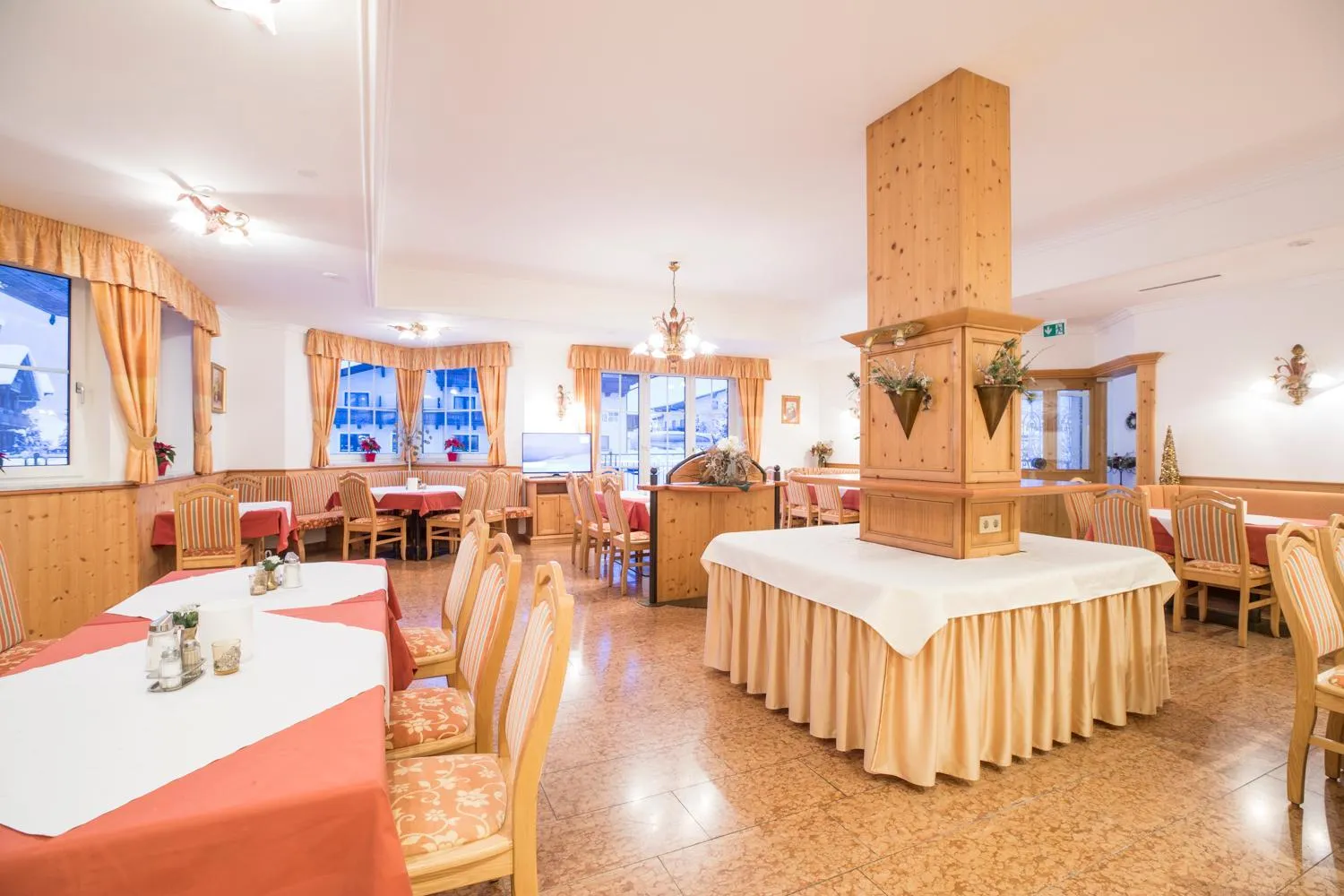 Restaurant/places to eat in Aparthotel Paradies - Schrempfgut