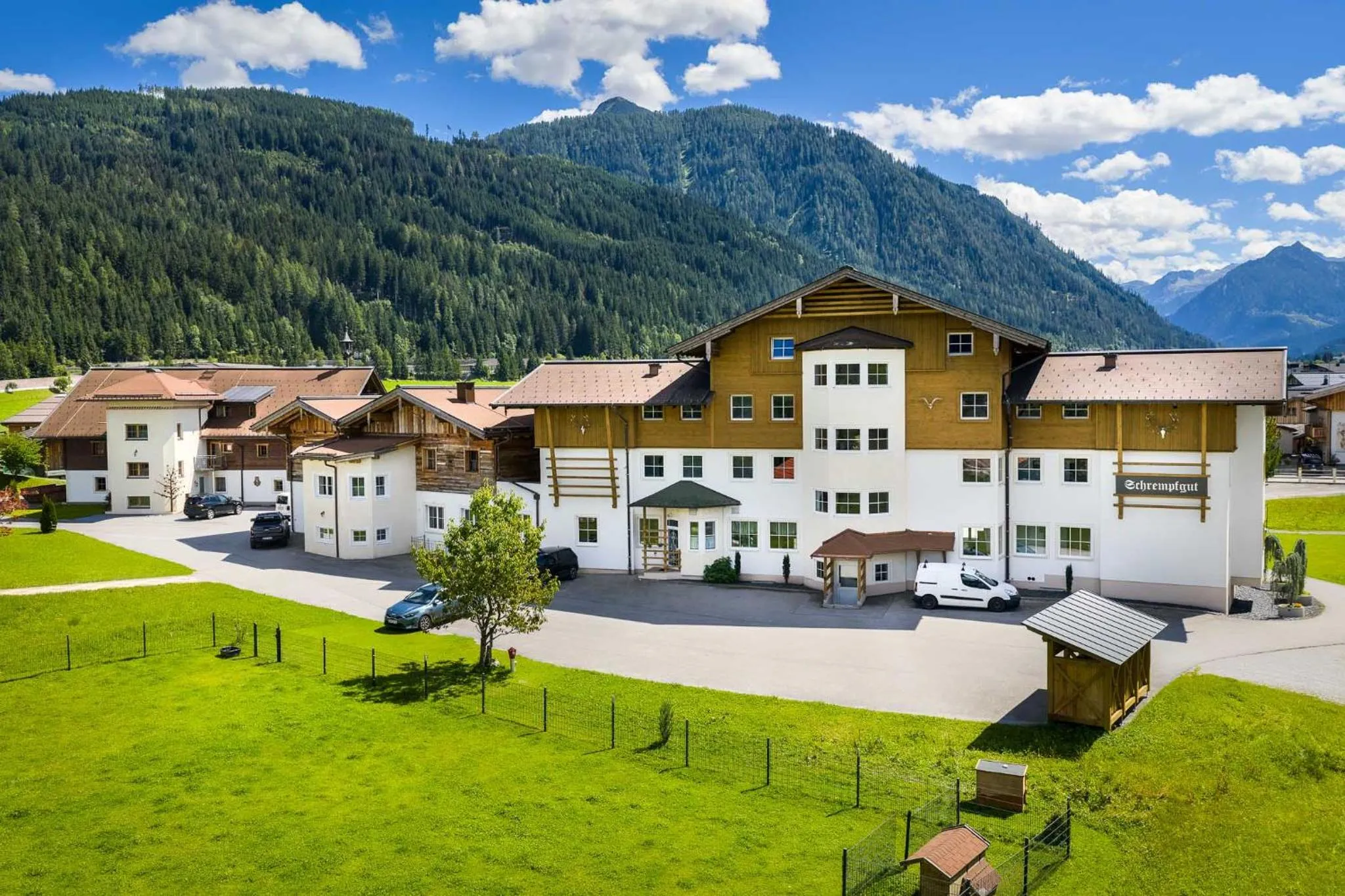 Property building in Aparthotel Paradies - Schrempfgut