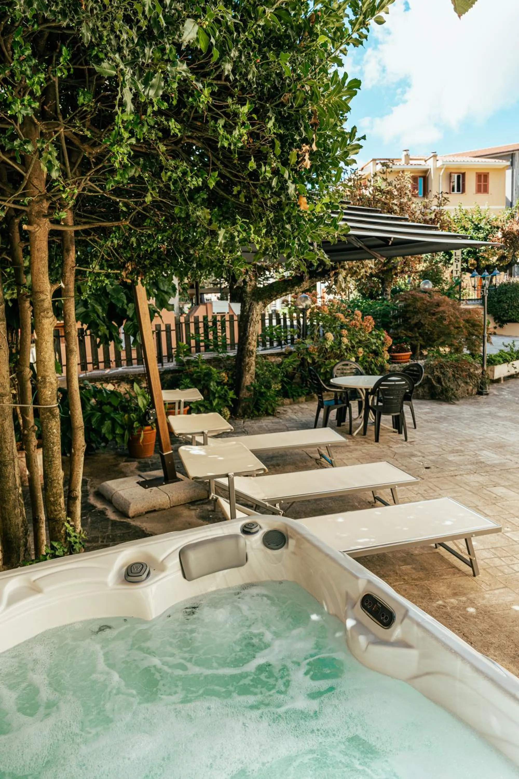 Patio in Hotel Belsito Wellness & Spa