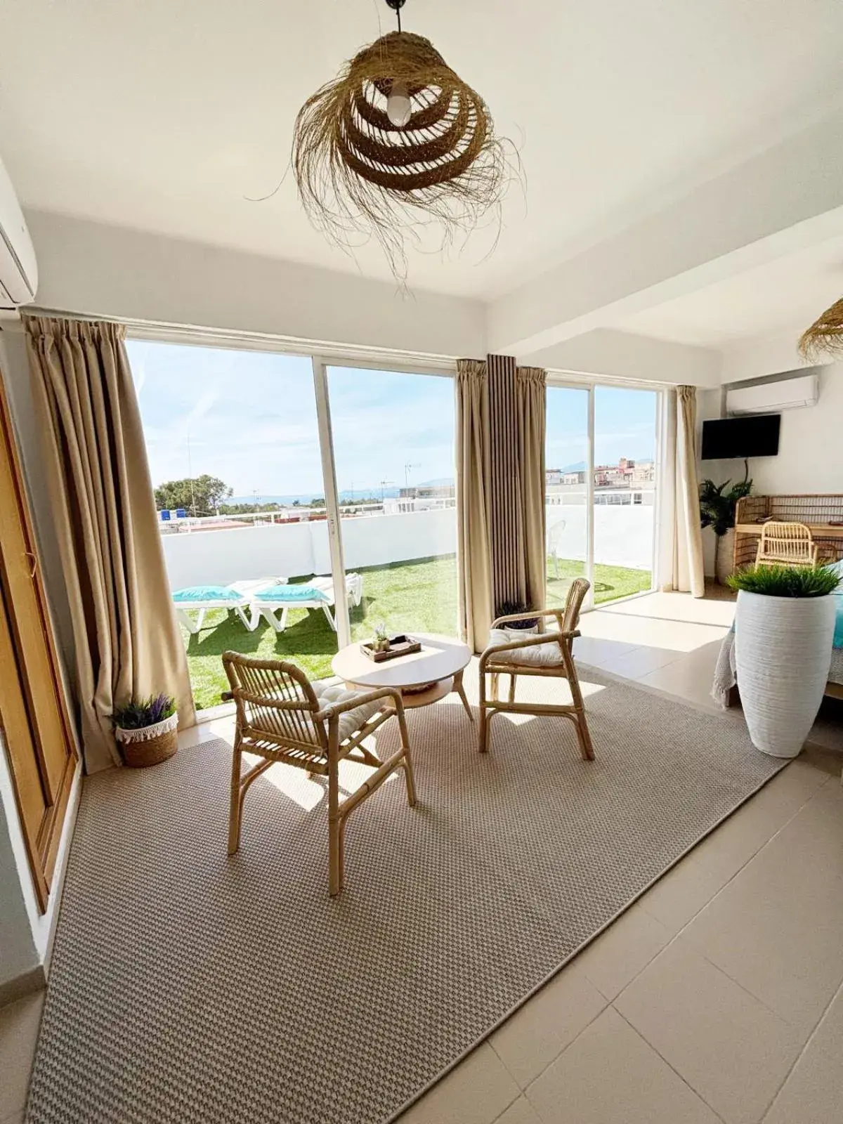 Living room in Hotel Selva Arenal Living room in Hotel Selva Arenal