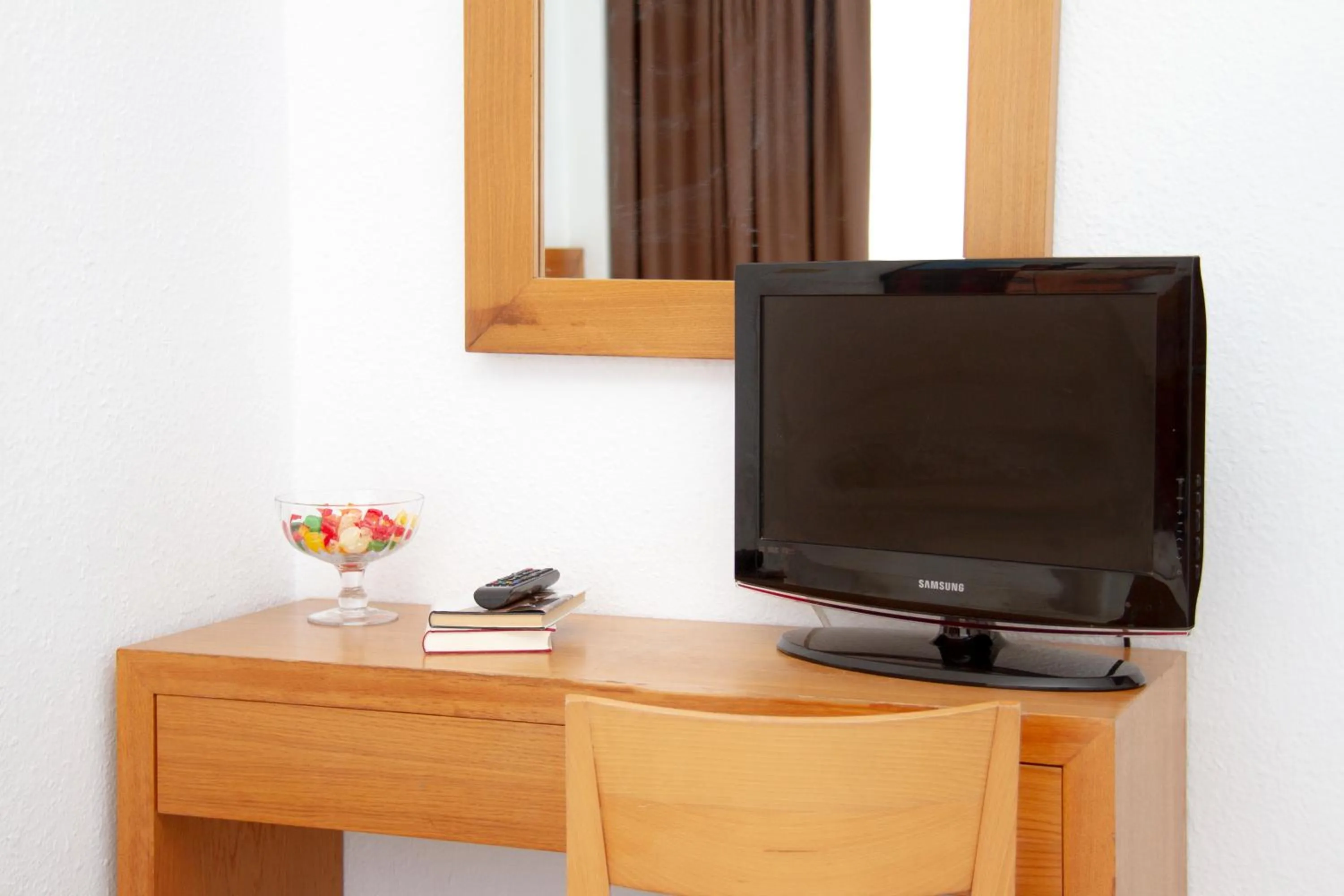 TV and multimedia in Hotel Selva Arenal