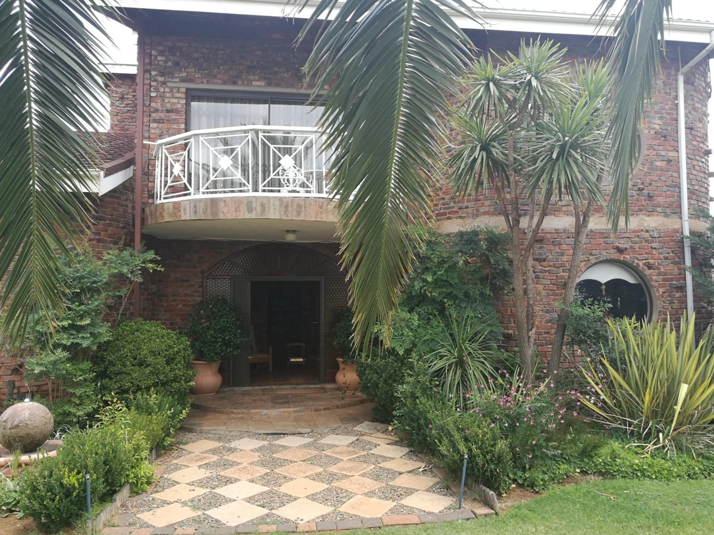 Facade/entrance in Krige Lodge B&B