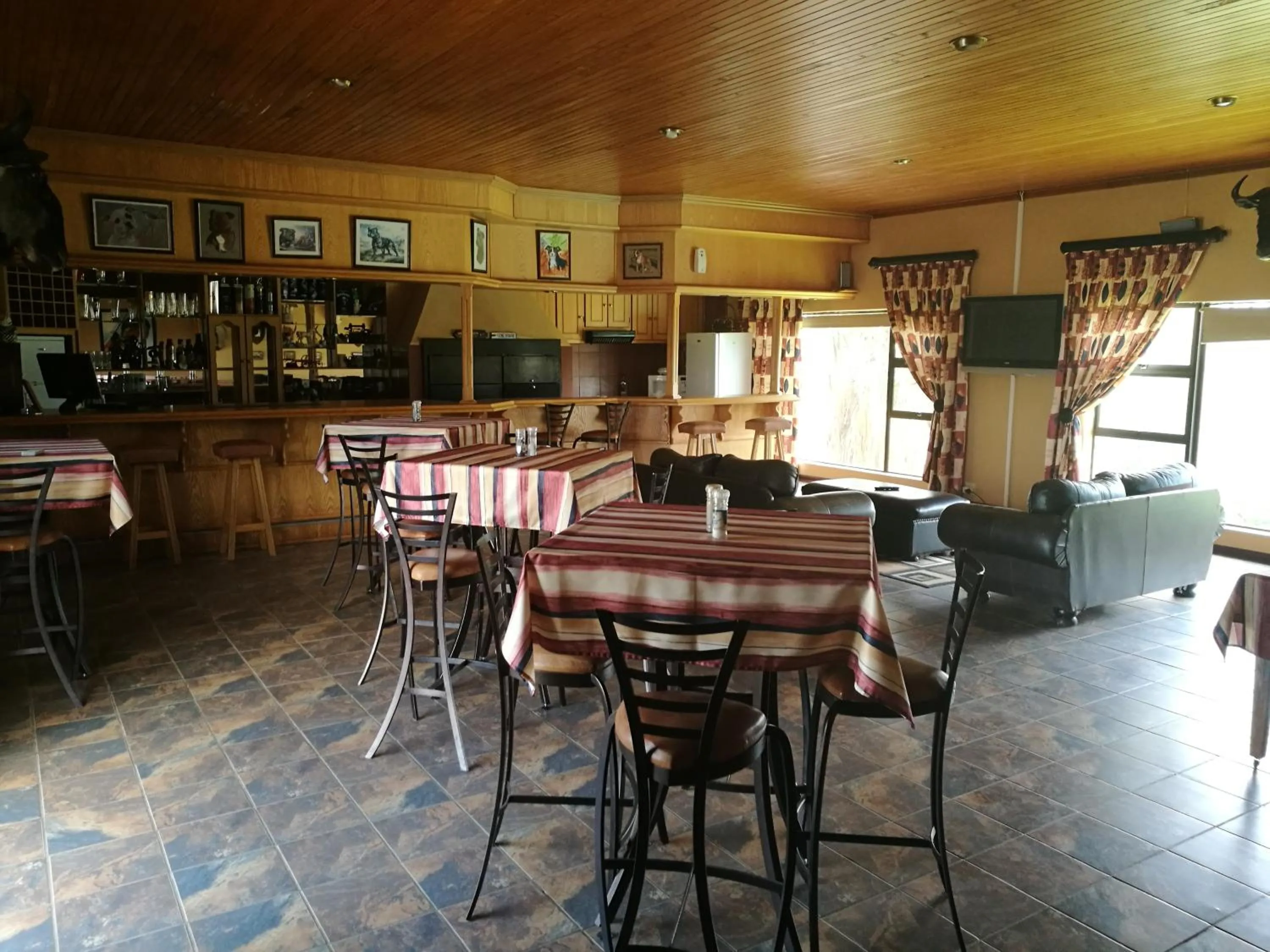Lounge or bar in Krige Lodge B&B