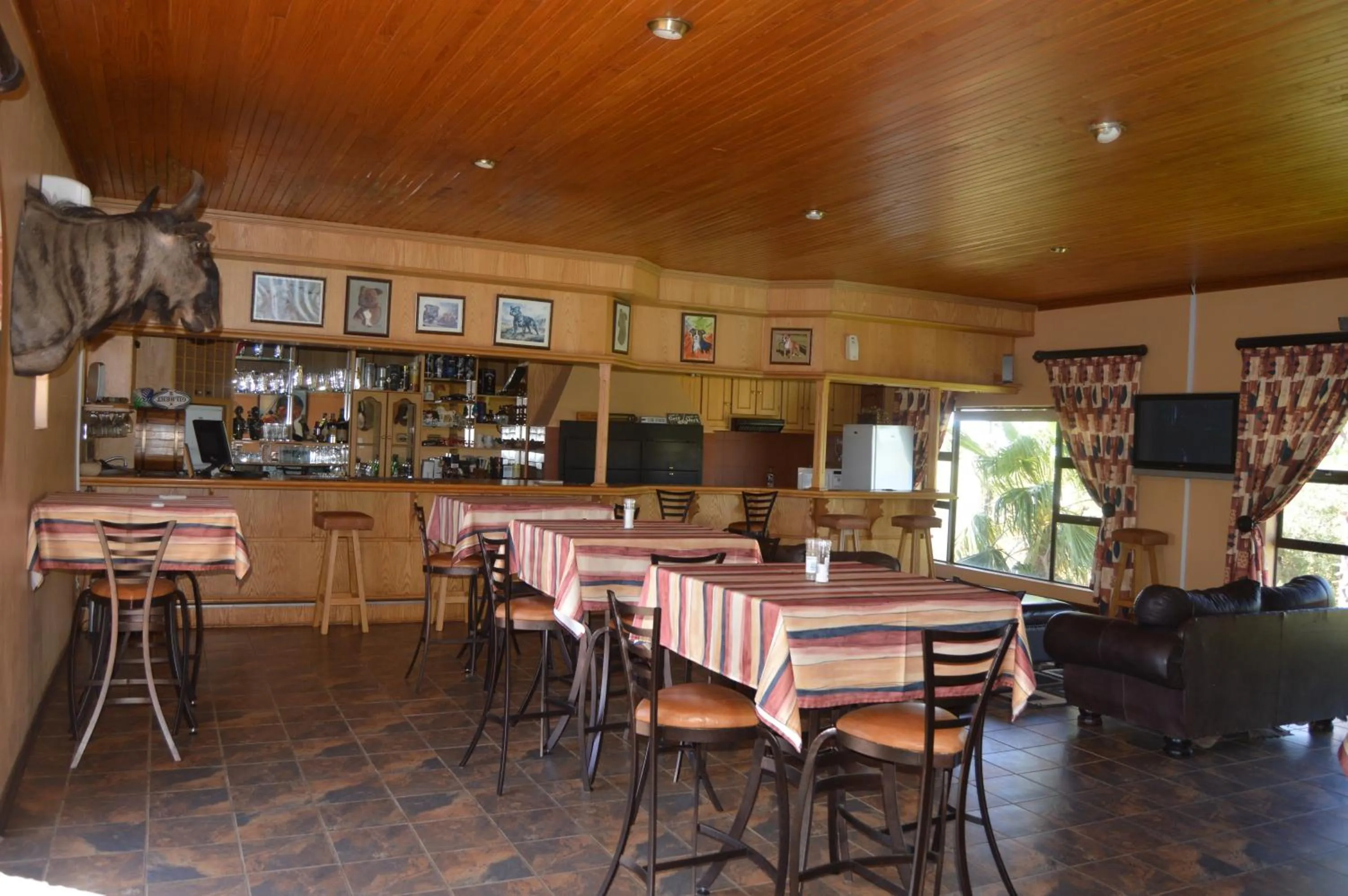 Lounge or bar in Krige Lodge B&B