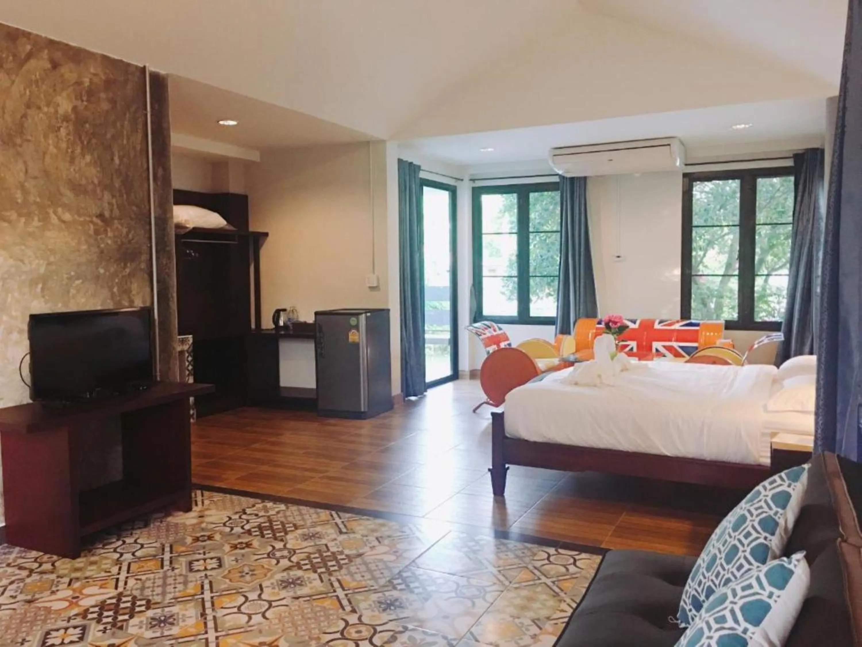 Bedroom, Bed in Busaya Resort & Cuisine