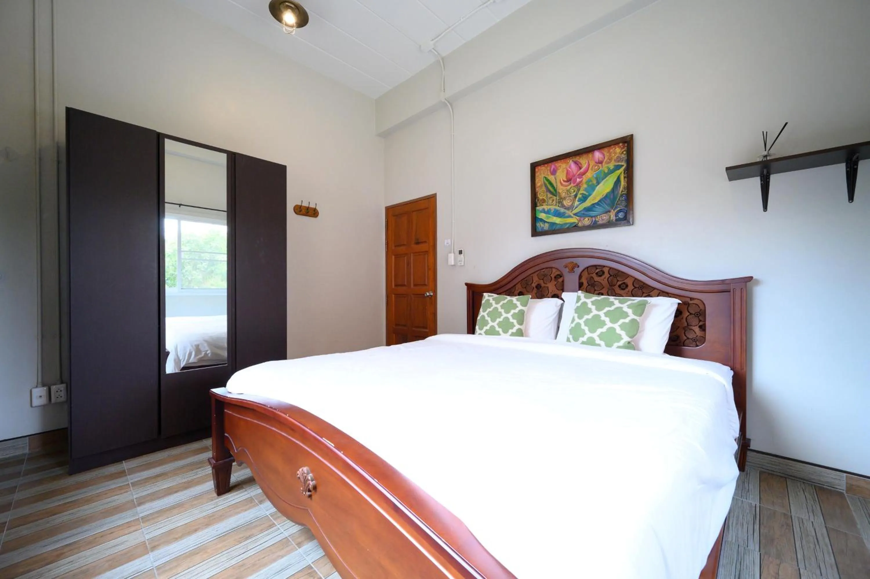 Bed in Busaya Resort & Cuisine