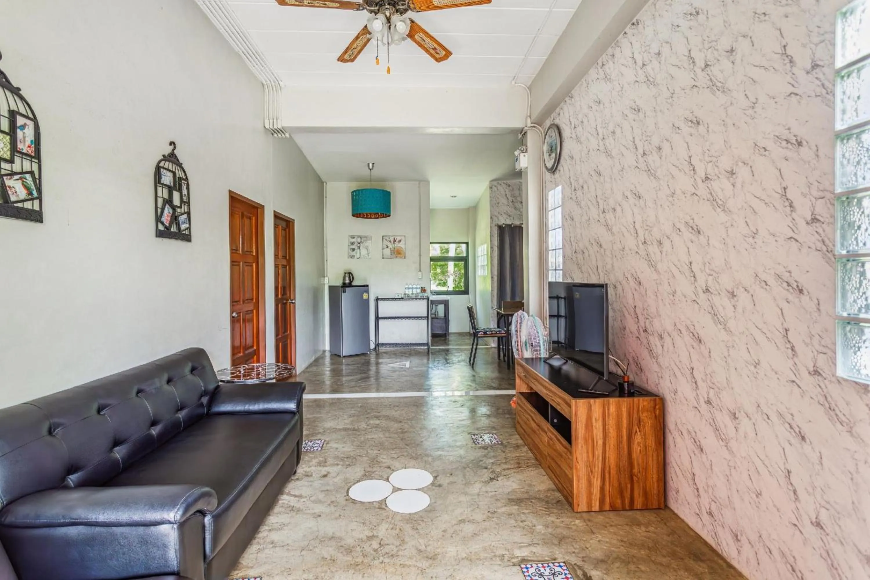 Photo of the whole room in Busaya Resort & Cuisine