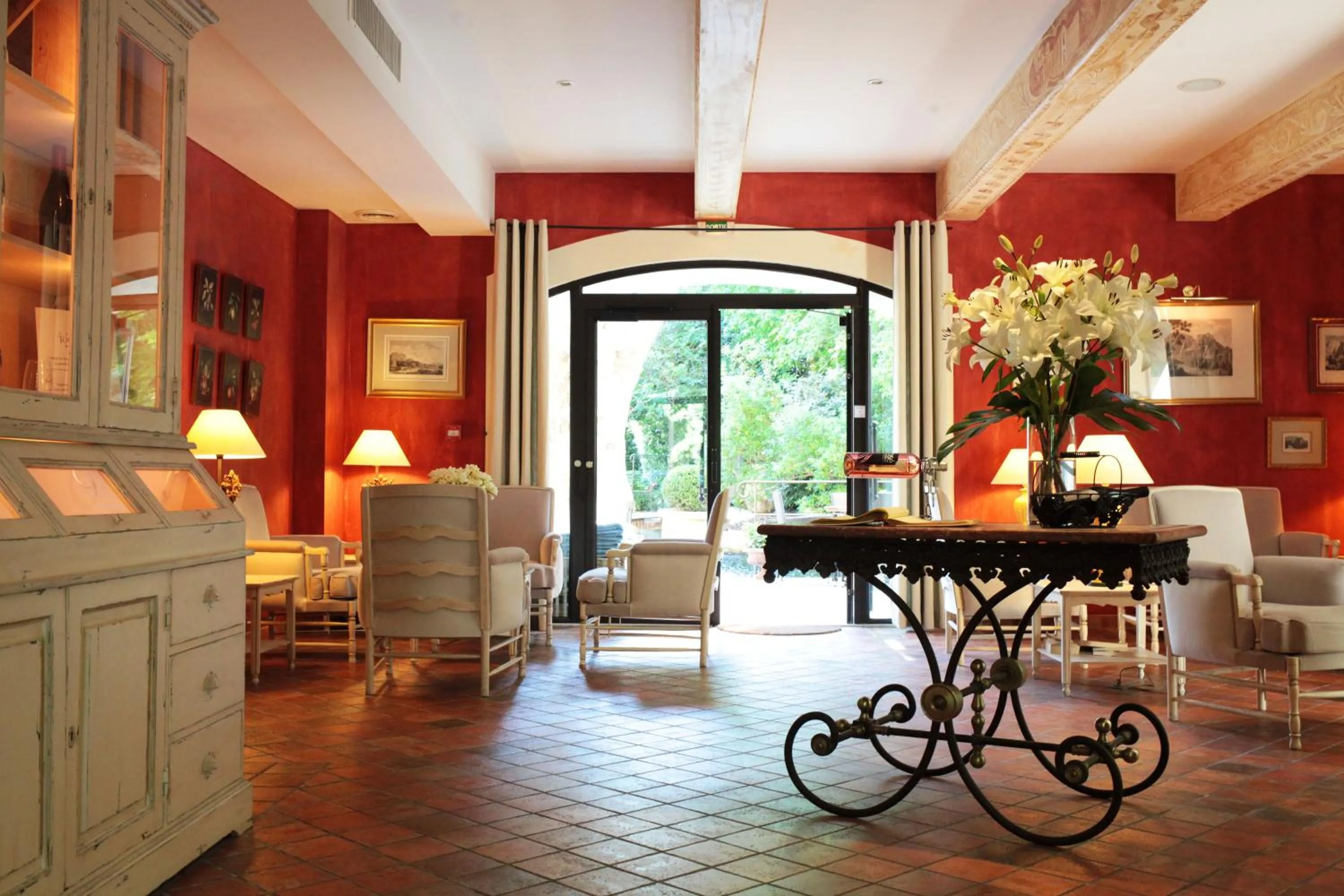 Day in Hotel du Poète