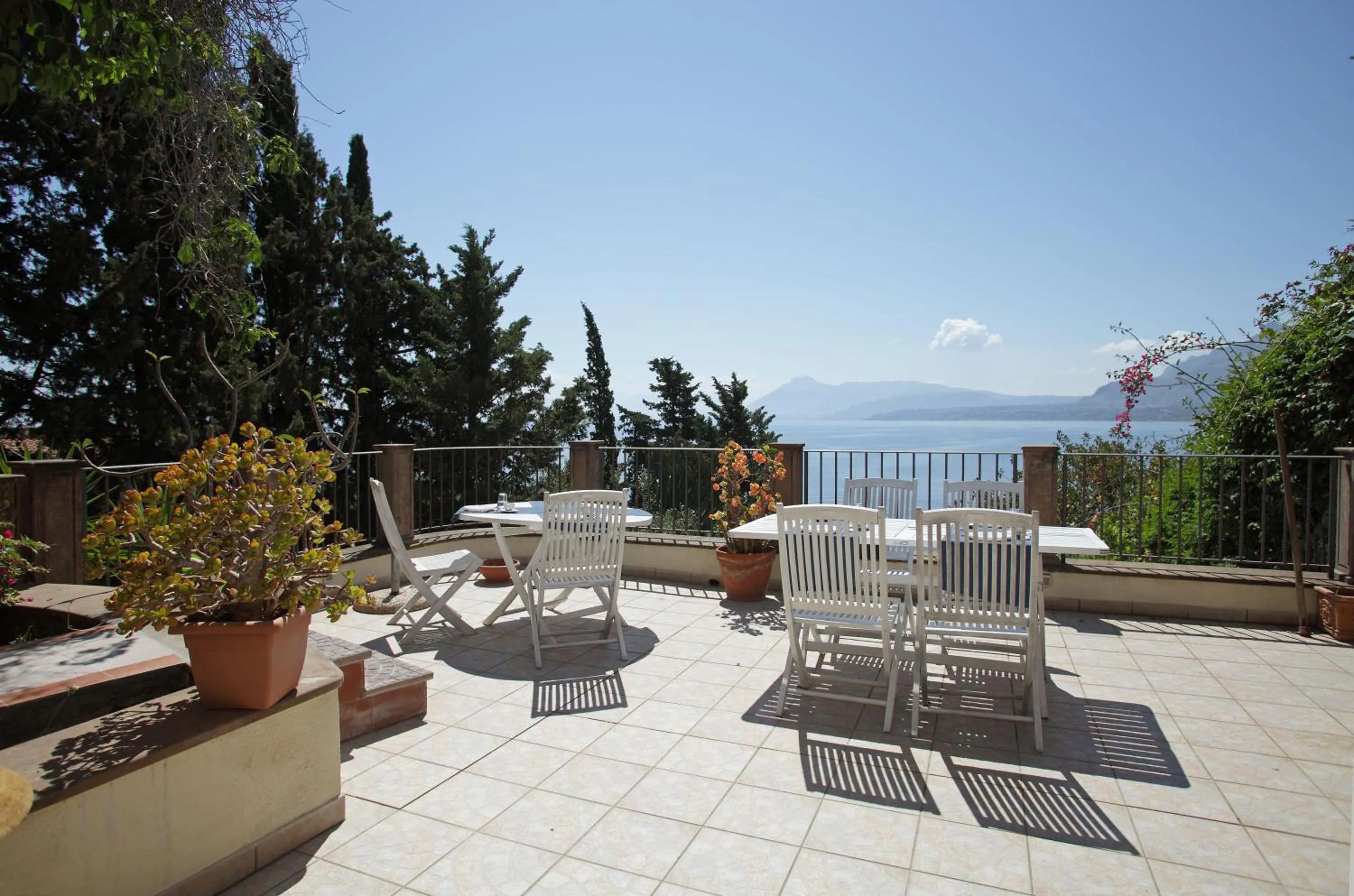 Property building in Residenza Terrazze sul Mare