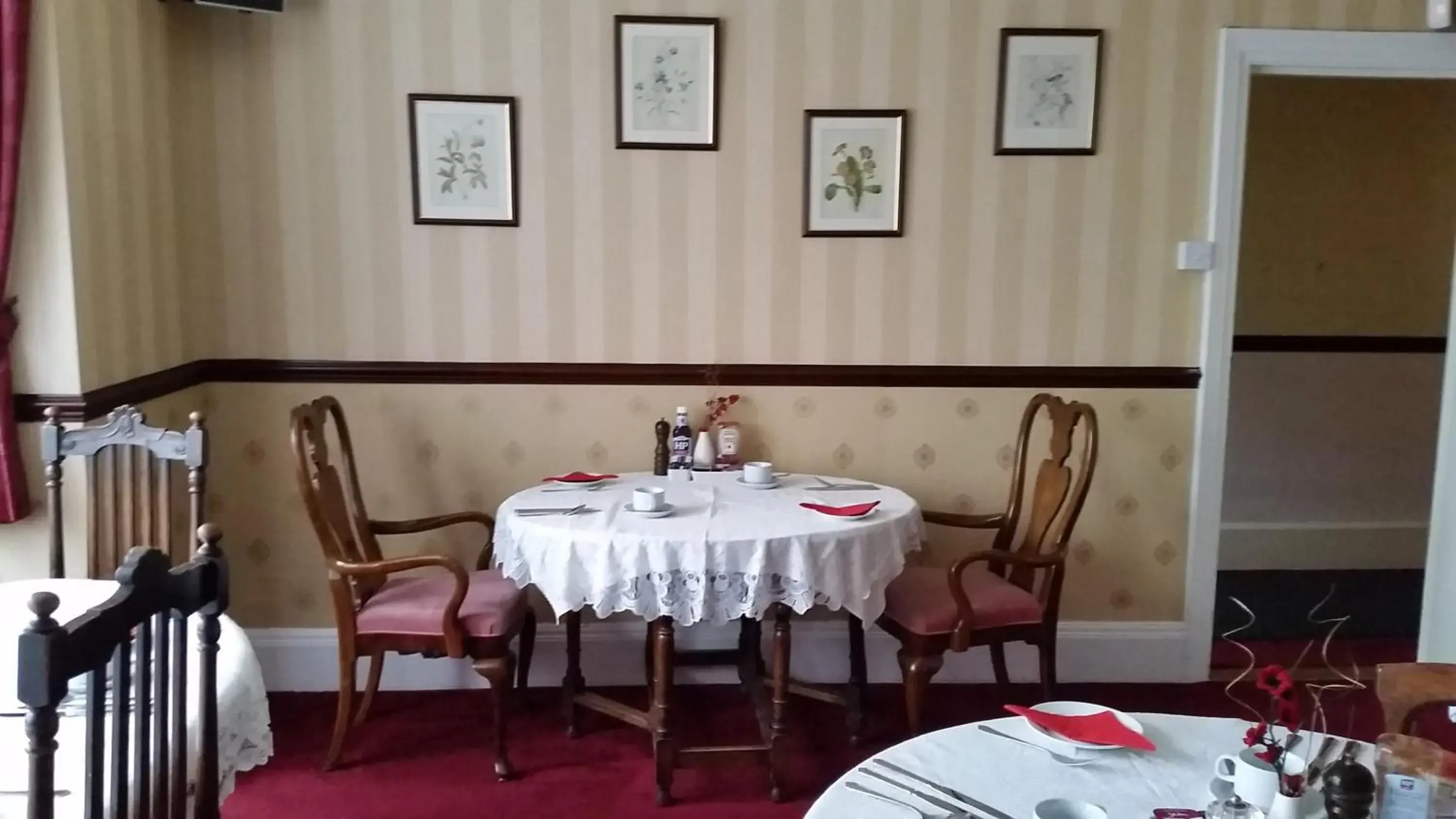 Deluxe Double Room with Shower in Chandos Premier Folkestone (Channel Tunnel) Hotel Deluxe Double Room with Shower in Chandos Premier Folkestone (Channel Tunnel) Hotel