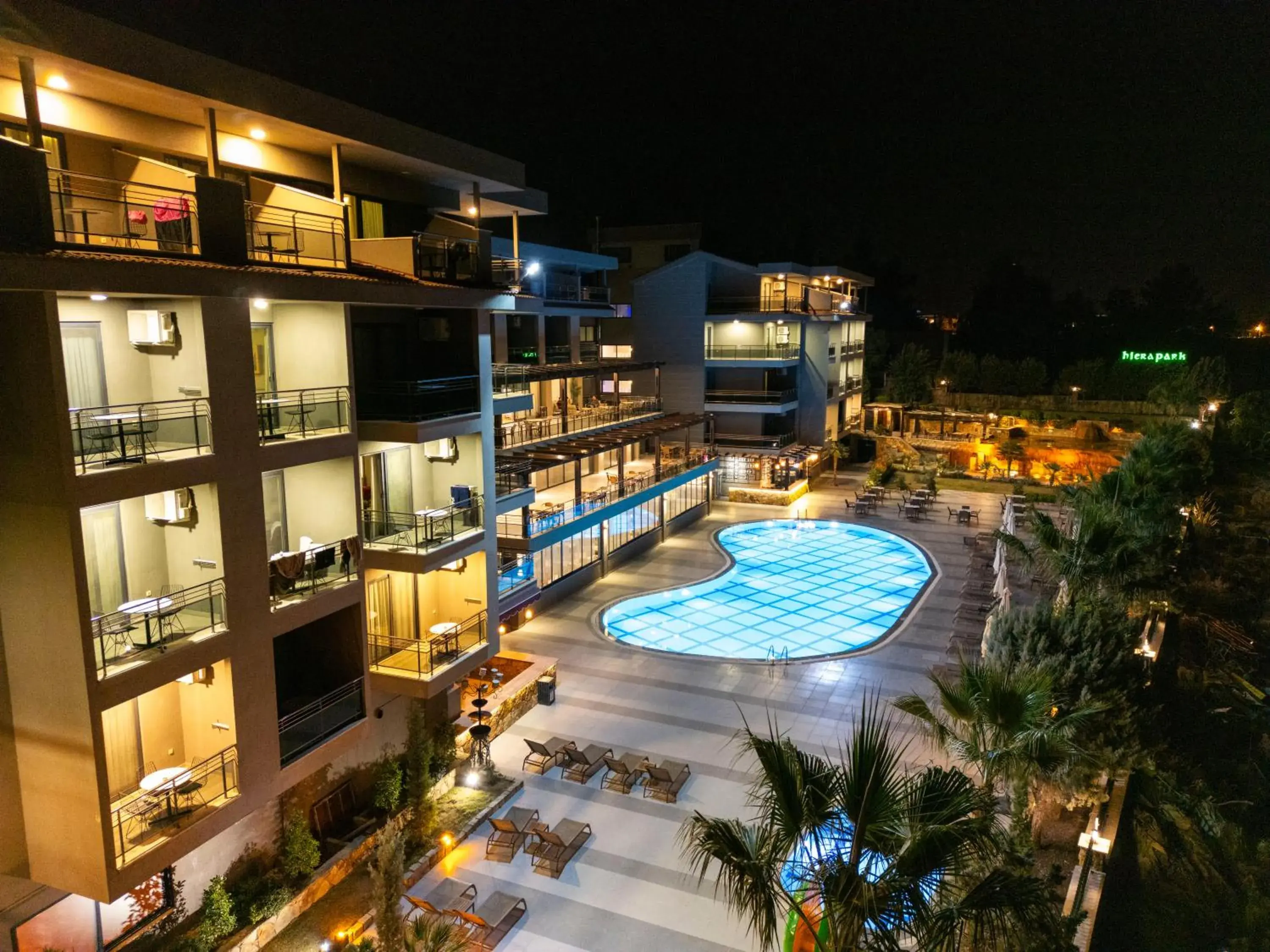 Swimming pool in Hierapark Thermal & SPA Hotel Swimming pool in Hierapark Thermal & SPA Hotel