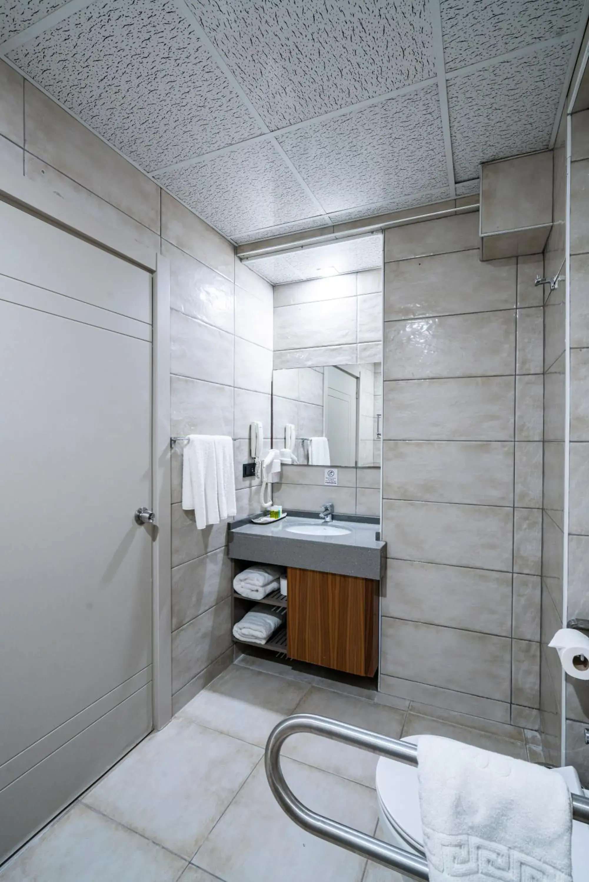 Bathroom in Hierapark Thermal & SPA Hotel Bathroom in Hierapark Thermal & SPA Hotel