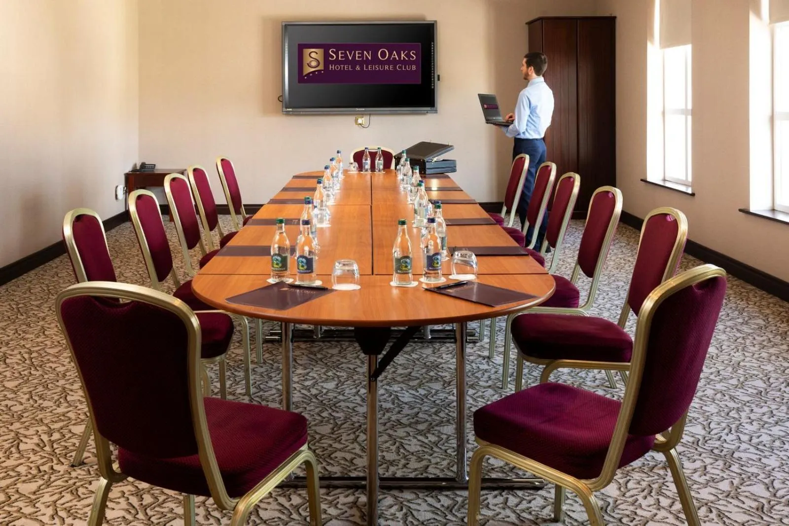 Meeting/conference room in Seven Oaks Hotel