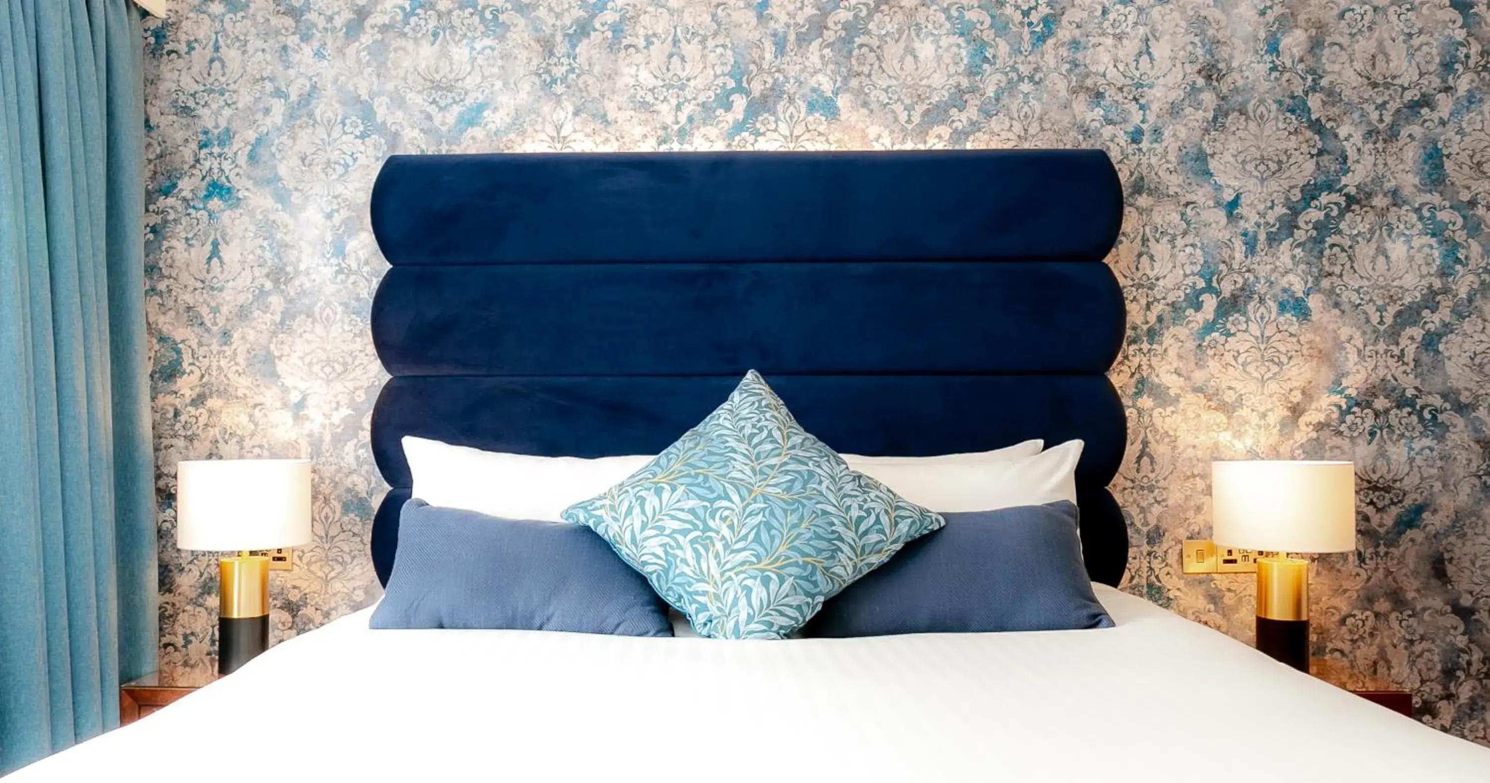 Suite in Cedar Court Hotel Huddersfield Suite in Cedar Court Hotel Huddersfield