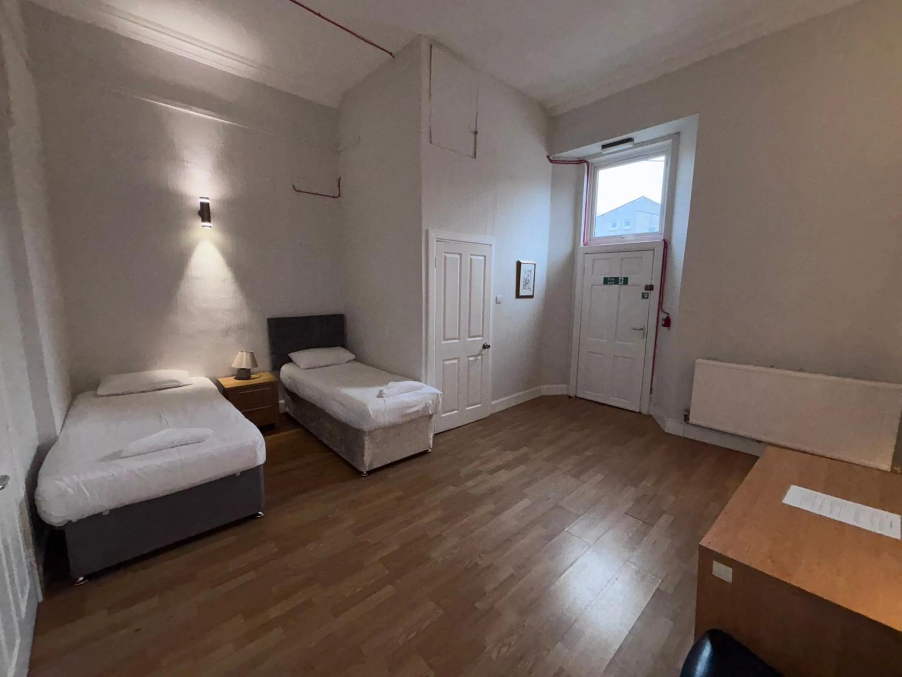 Bedroom, Bed in Park View House