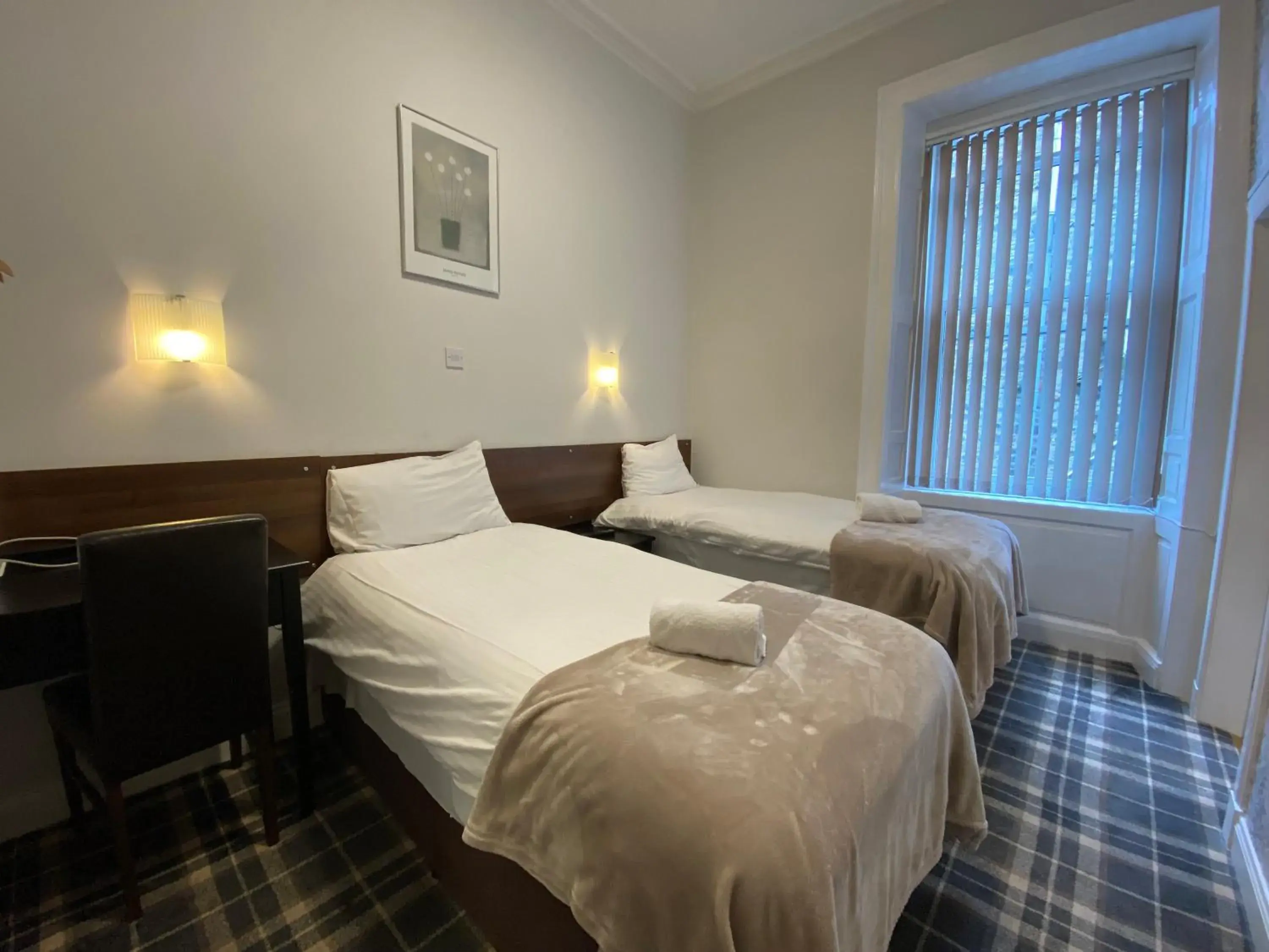 Twin Room in Park View House Twin Room in Park View House