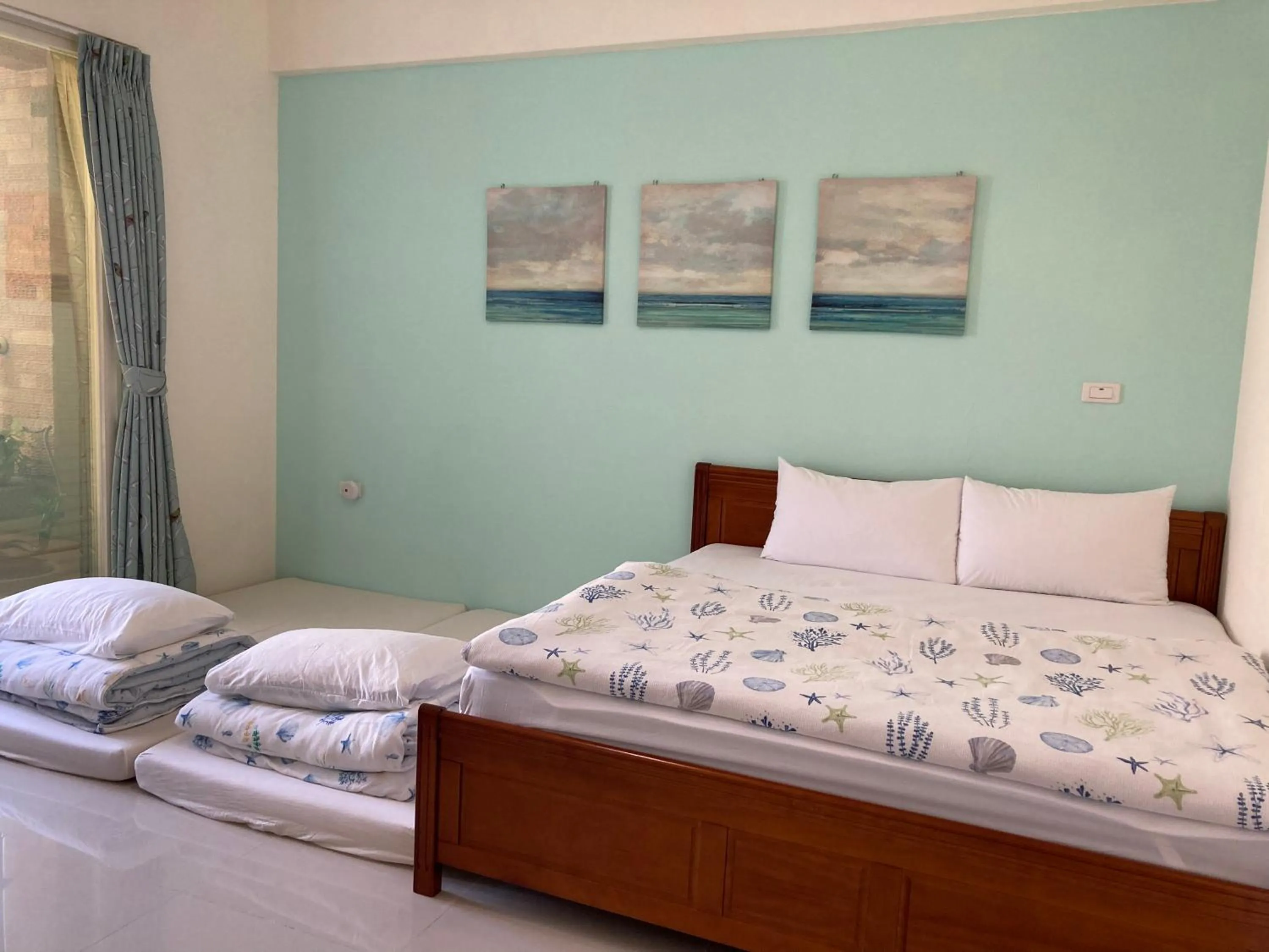 Bed in Feng Su