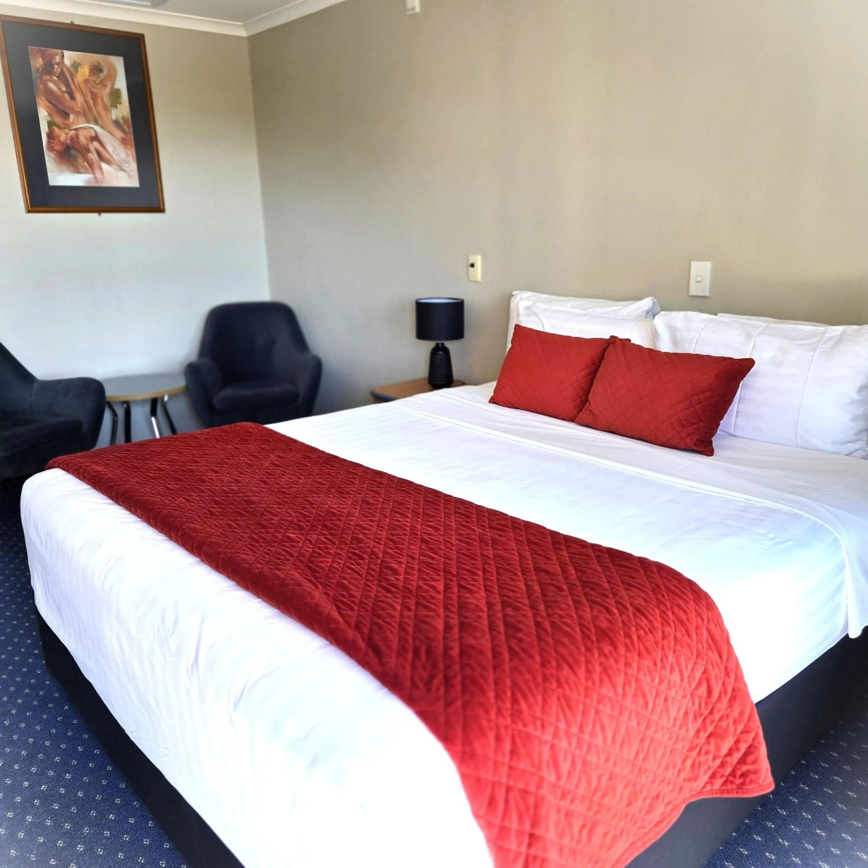 Bed in Bay City Motor Lodge