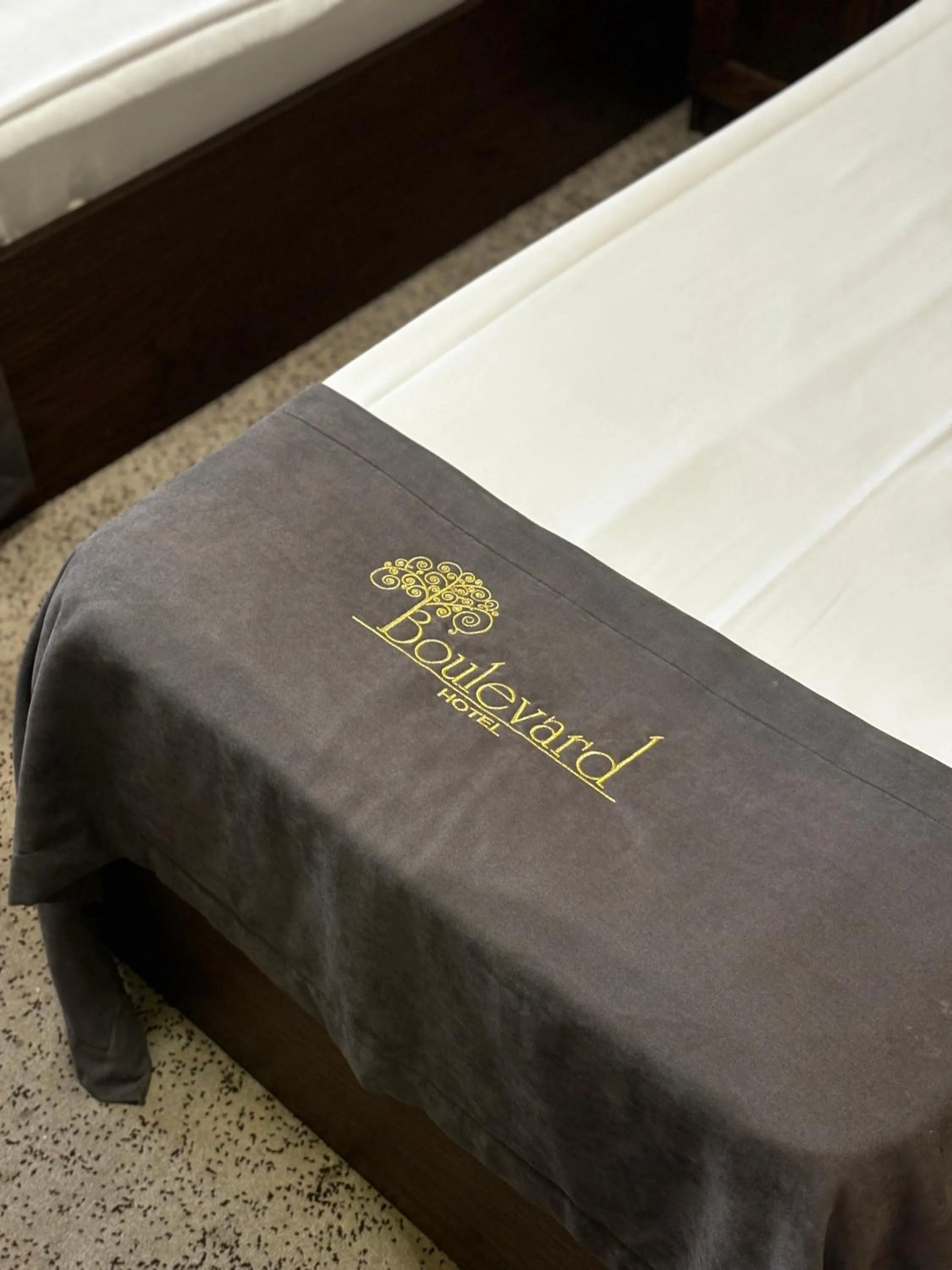 Bed in Boulevard Hotel