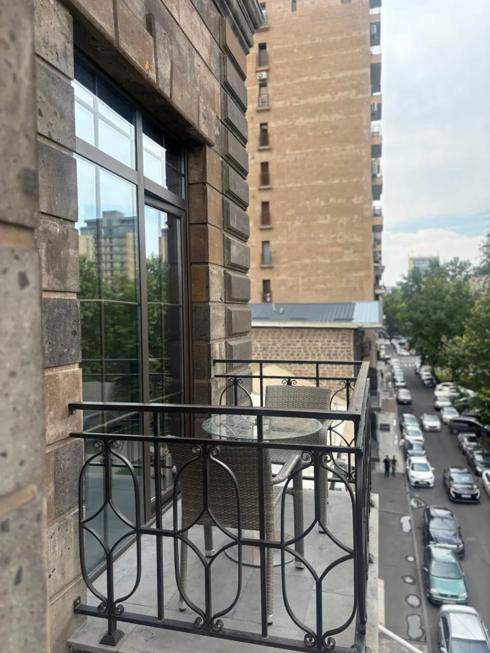 Property building in Boulevard Hotel